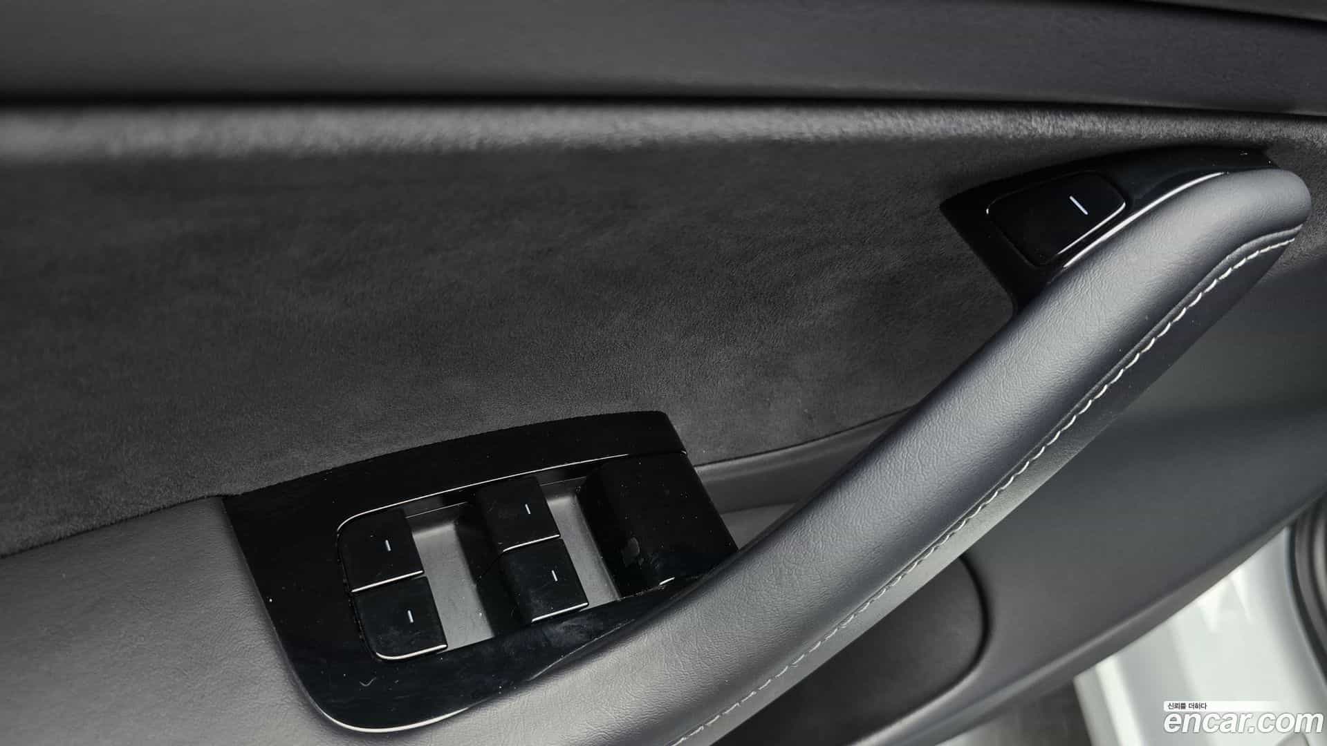 Model 3 Tesla 2019.10-OPTION-042