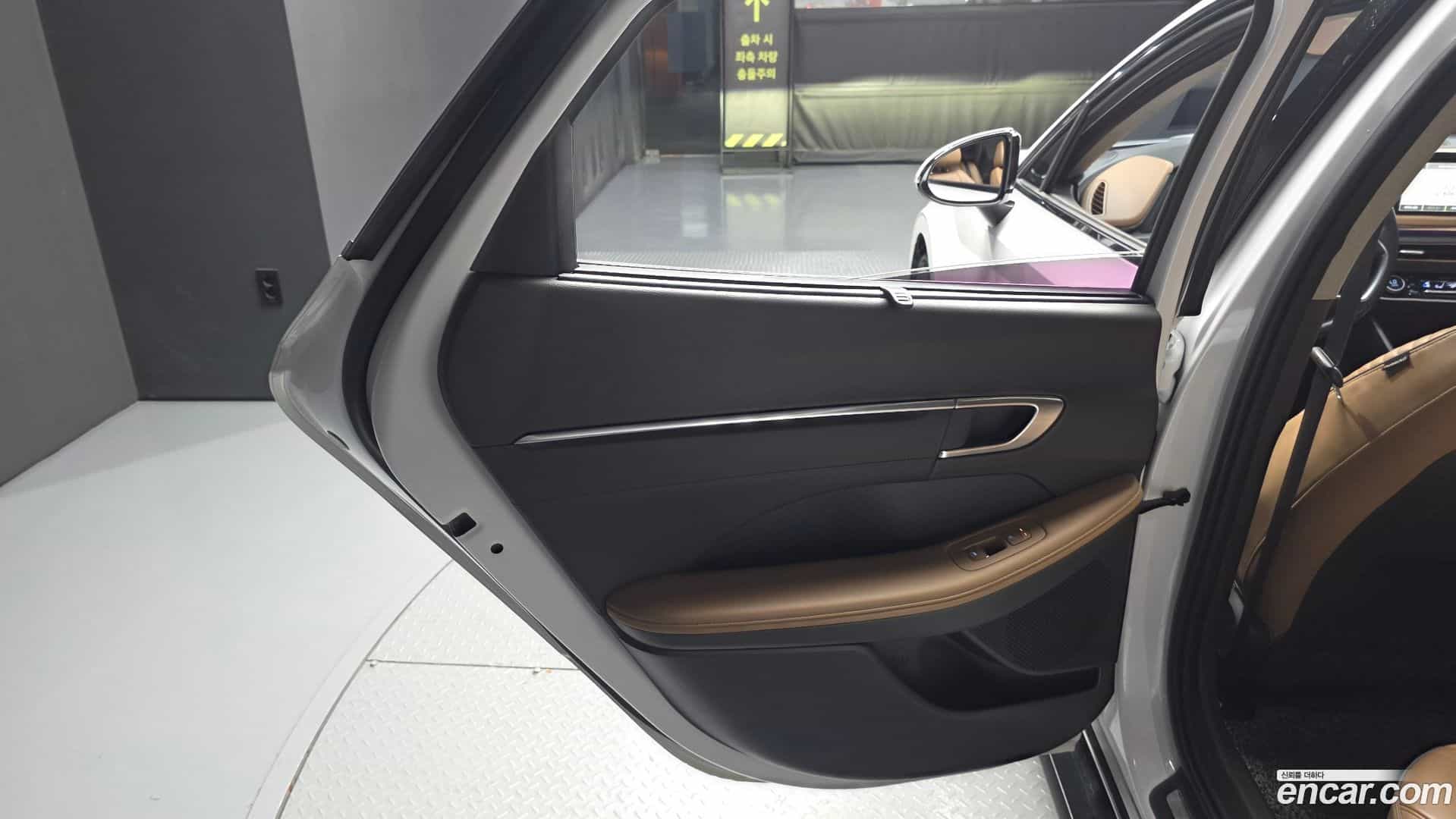 Sonata Hyundai 2020.1-INNER-035