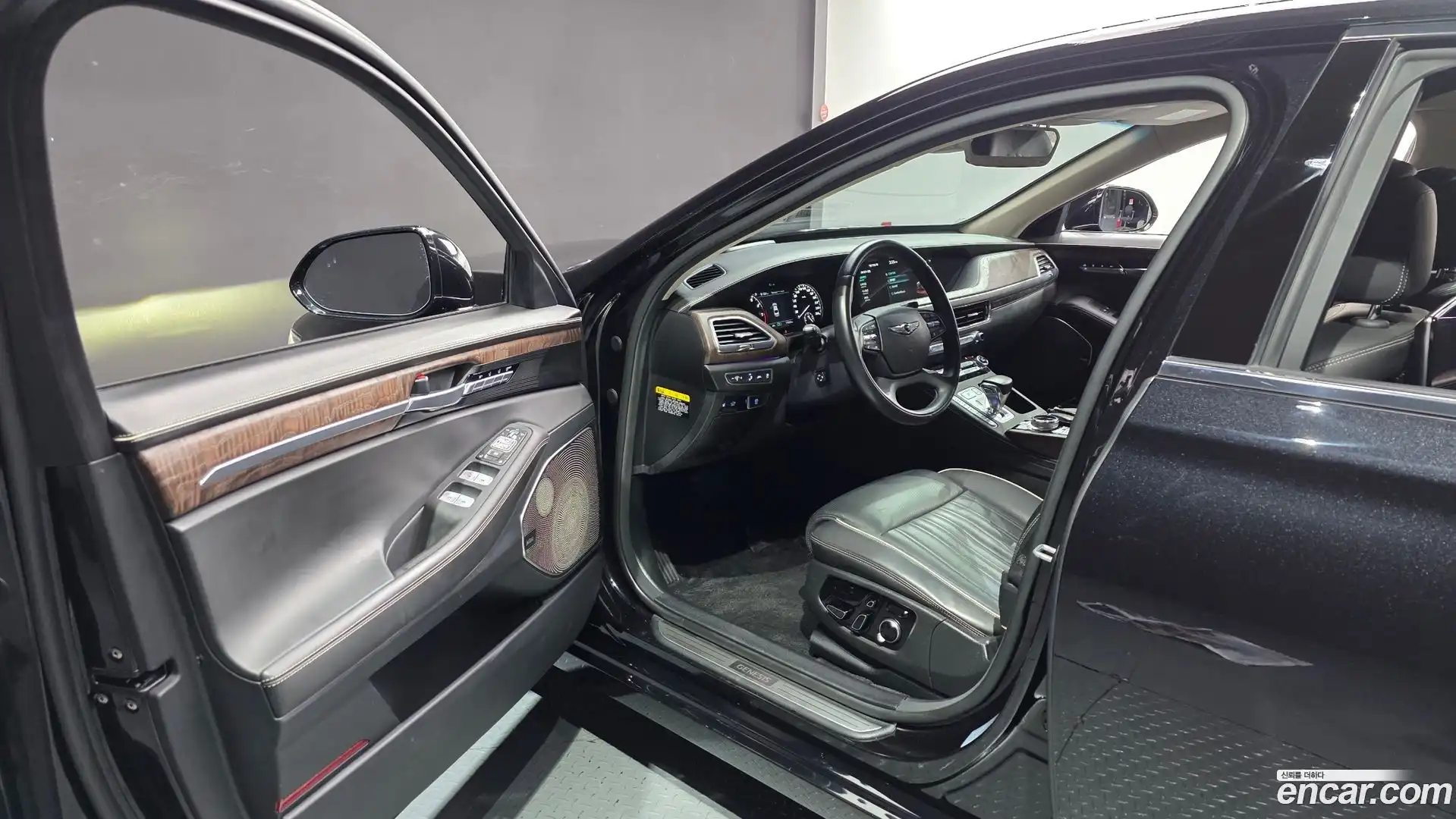 G90 Genesis 2021.1-INNER-010
