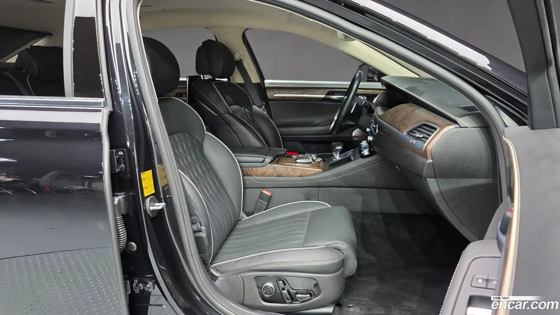 G90 Genesis 2021.1-INNER-036
