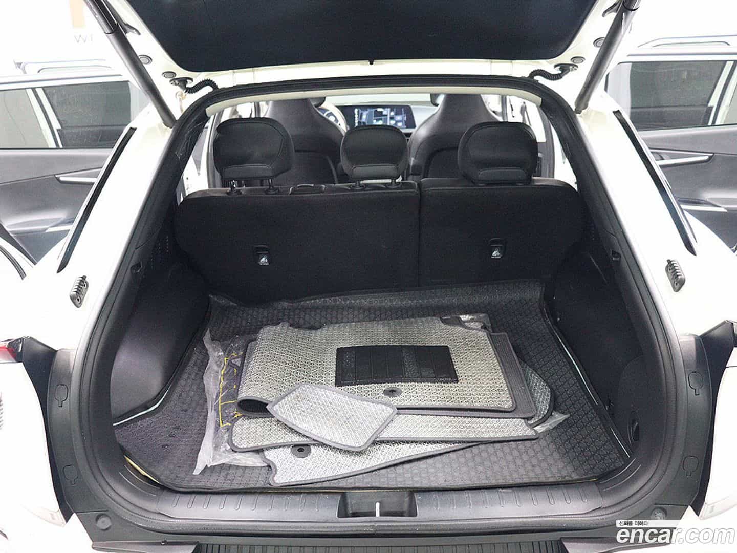 EV6 Kia 2023.9-OUTER-005
