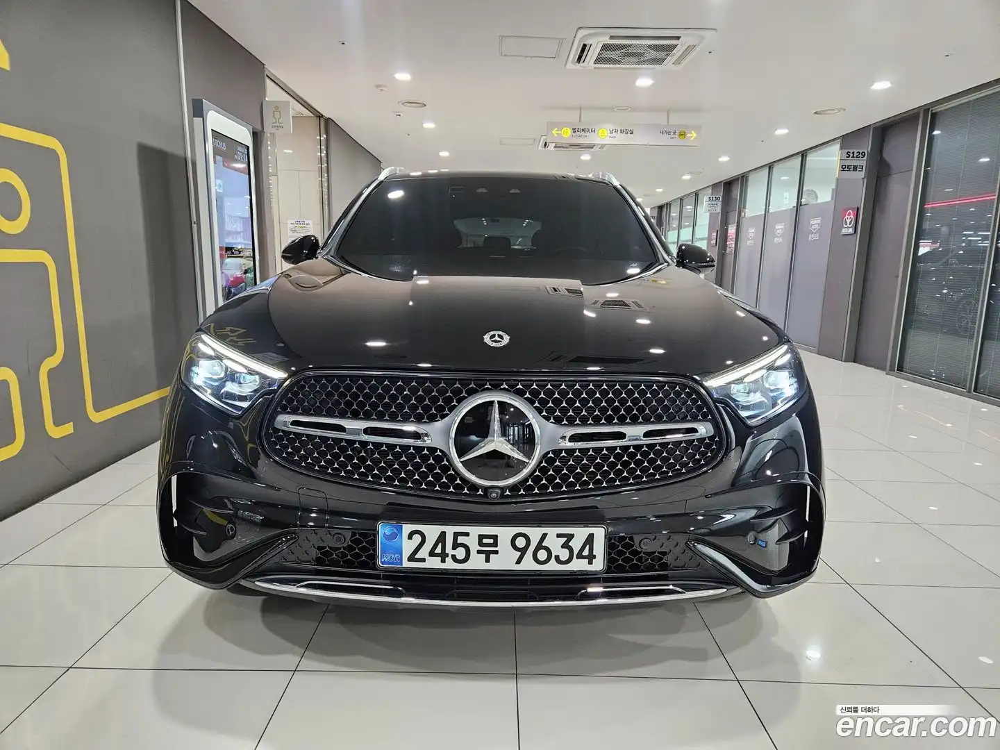 GLC-Class Mercedes-Benz 2023.9-OUTER-003