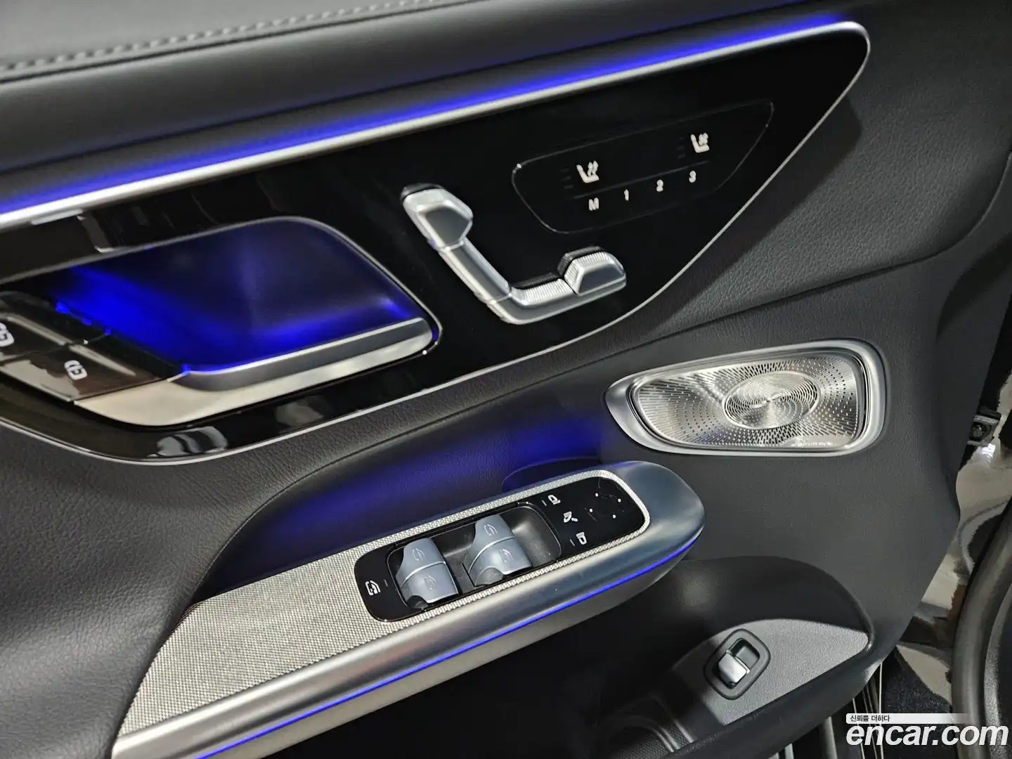 GLC-Class Mercedes-Benz 2023.9-OPTION-019