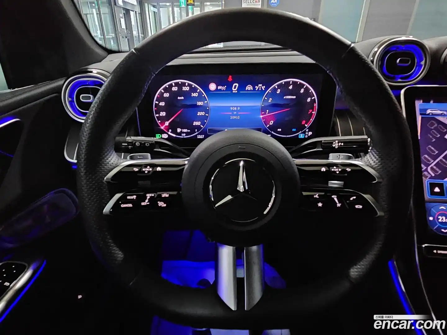 GLC-Class Mercedes-Benz 2023.9-OPTION-021