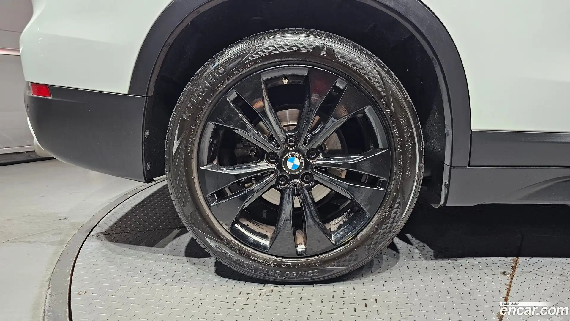 X1 BMW 2020.2-OUTER-005