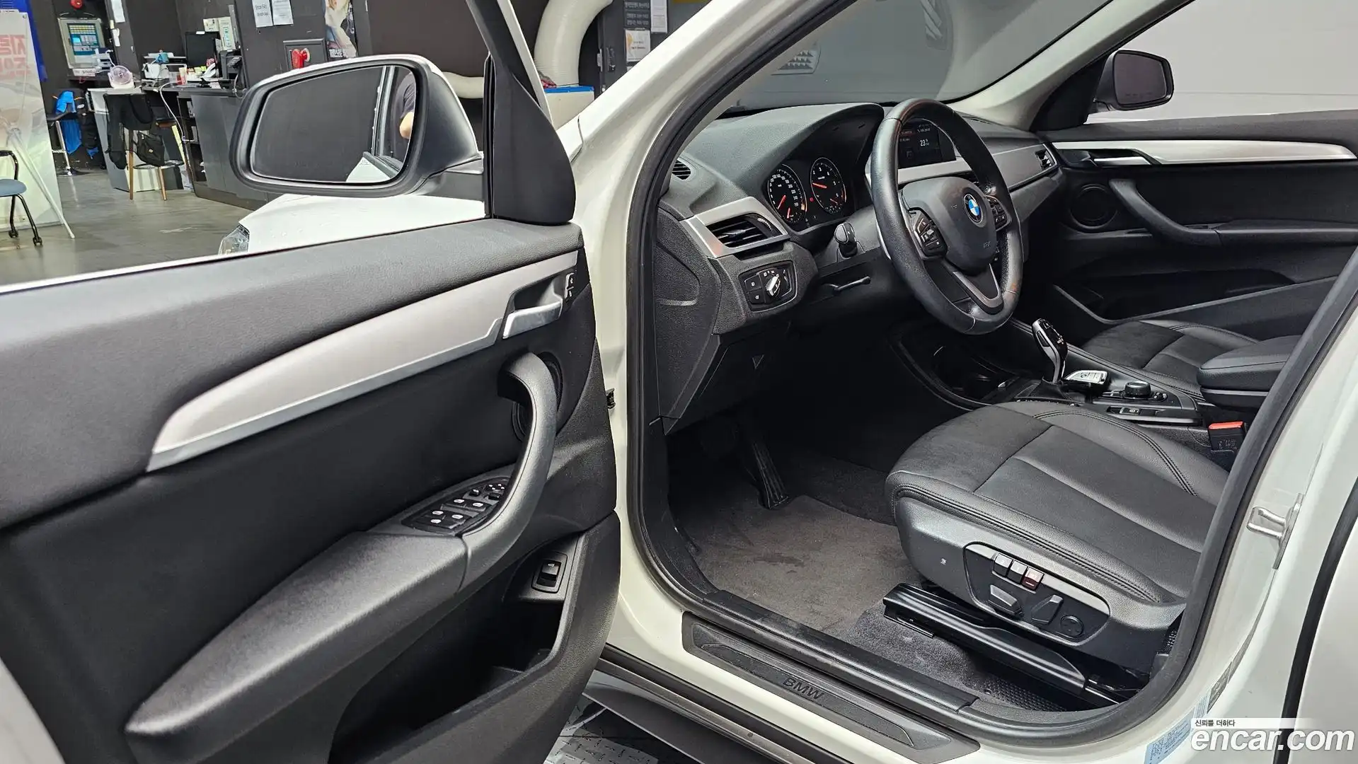 X1 BMW 2020.2-INNER-010