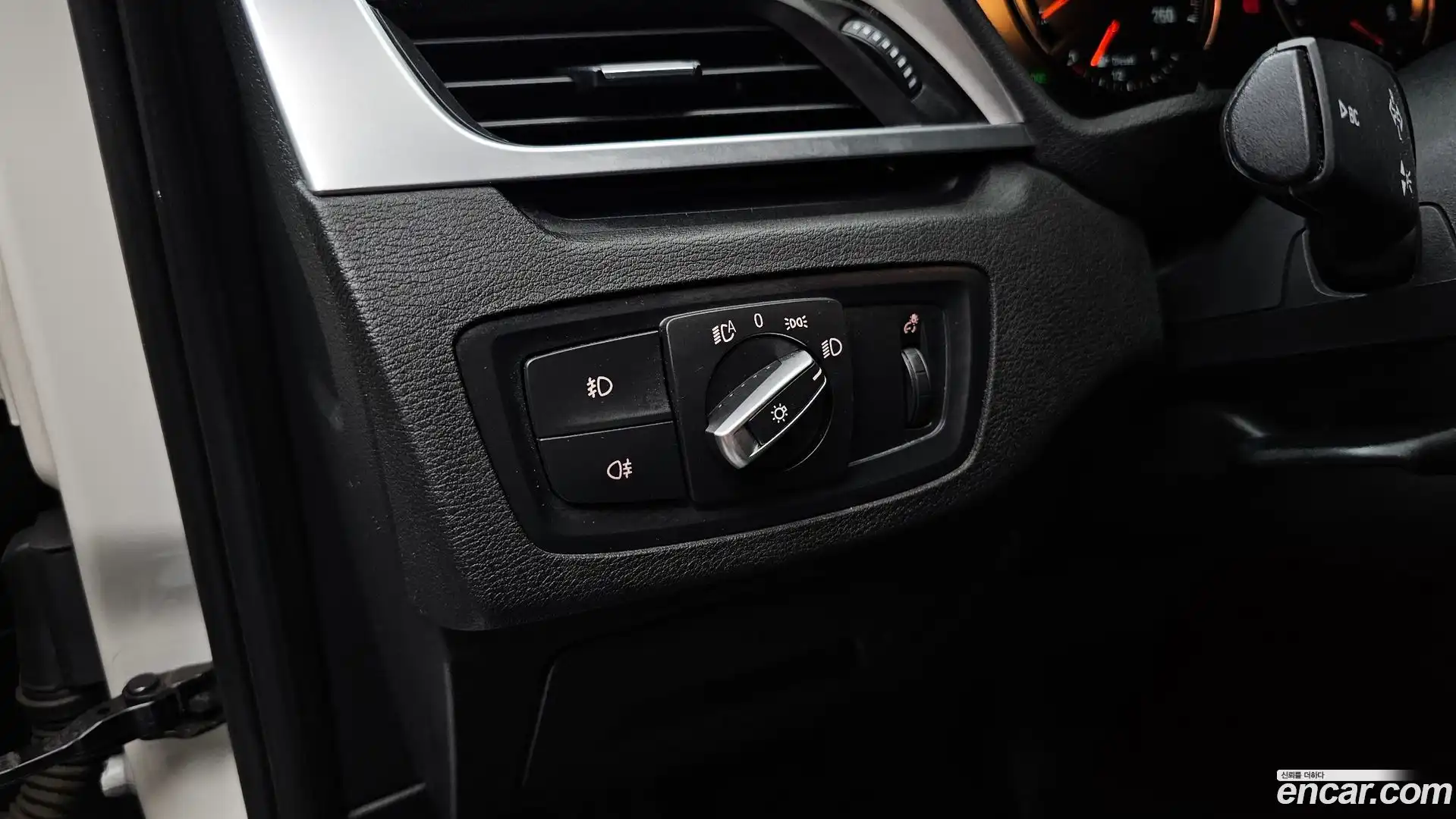 X1 BMW 2020.2-OPTION-024