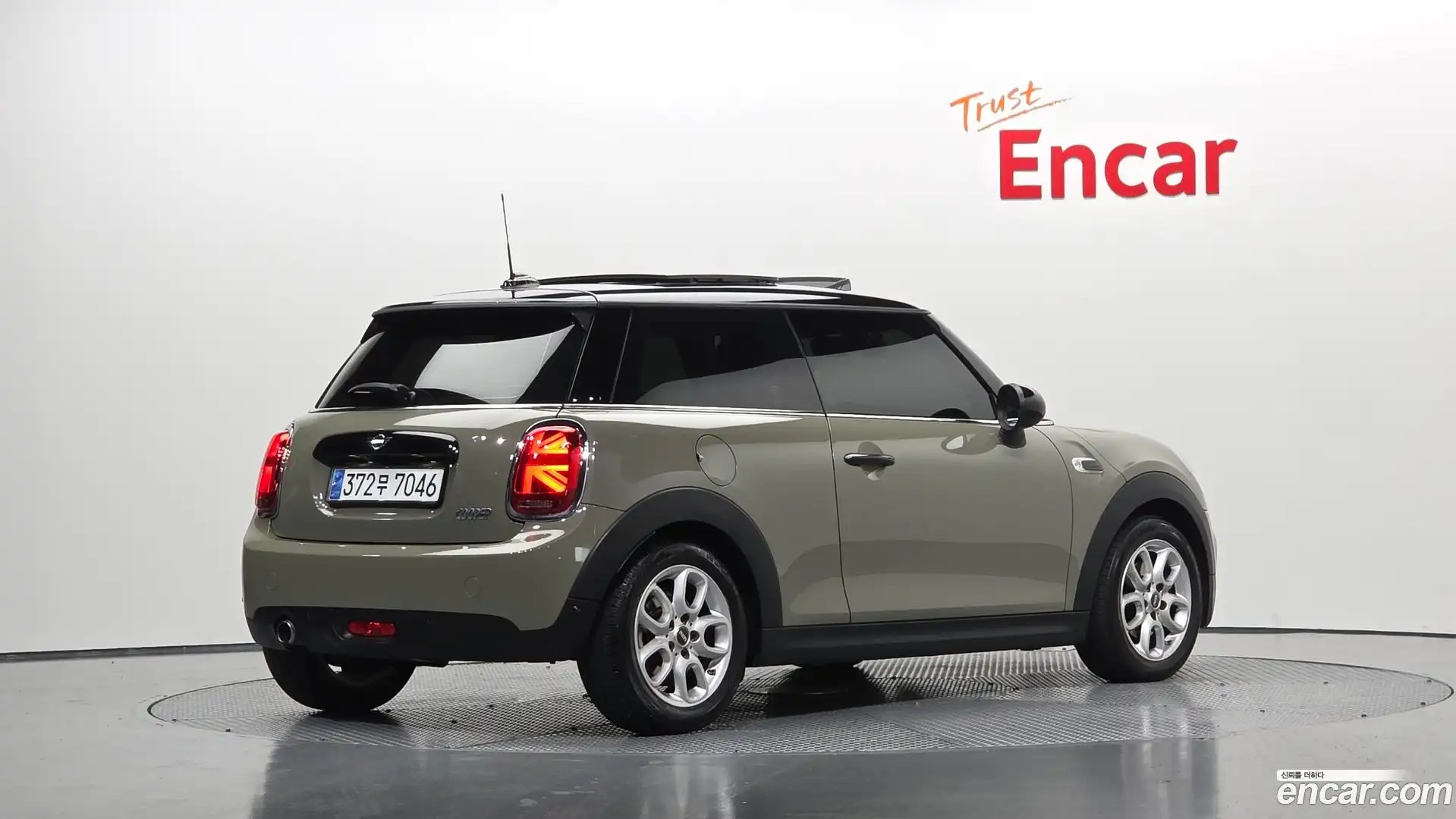 Cooper Mini 2019.7-OUTER-002