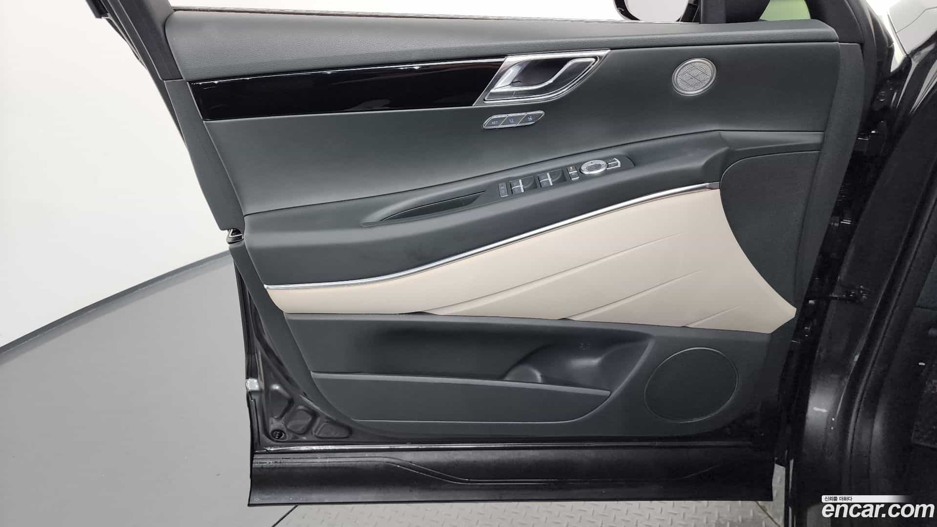 GV80 Genesis 2024.0-INNER-034