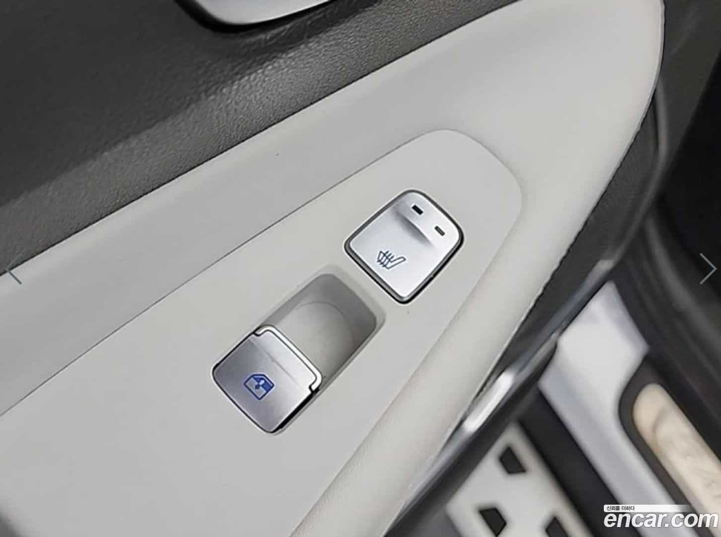 Santafe Hyundai 2022.1-OPTION-018