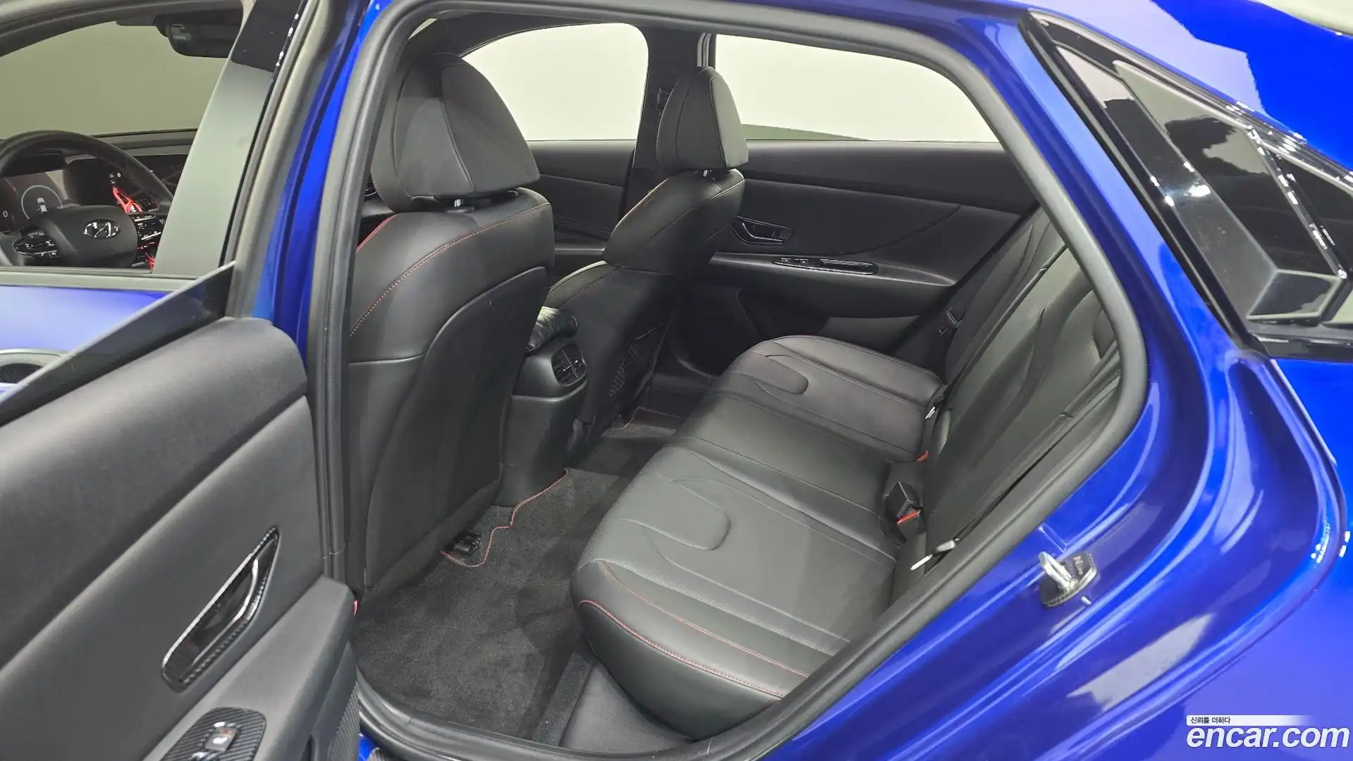 AVANTE Hyundai 2023.0-OPTION-015