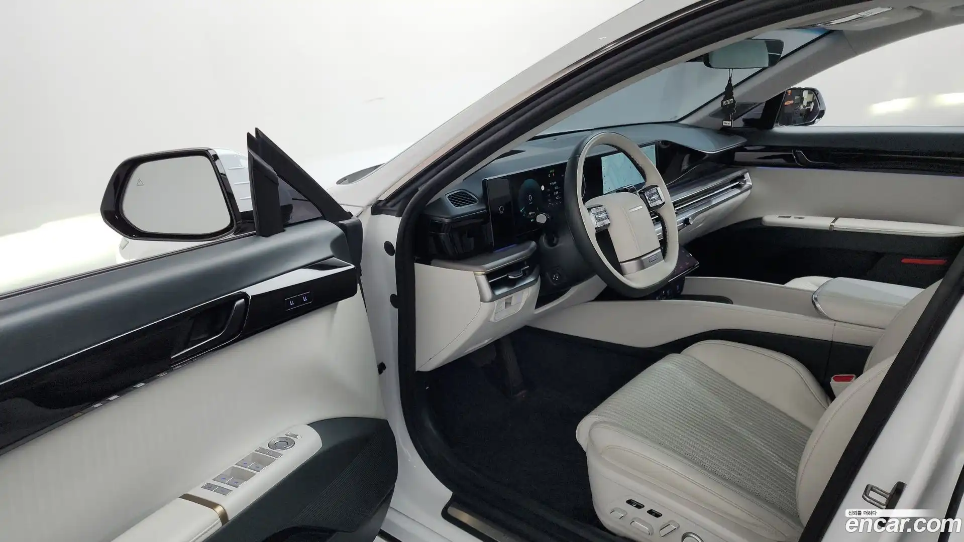 Grandeur Hyundai 2023.8-INNER-010