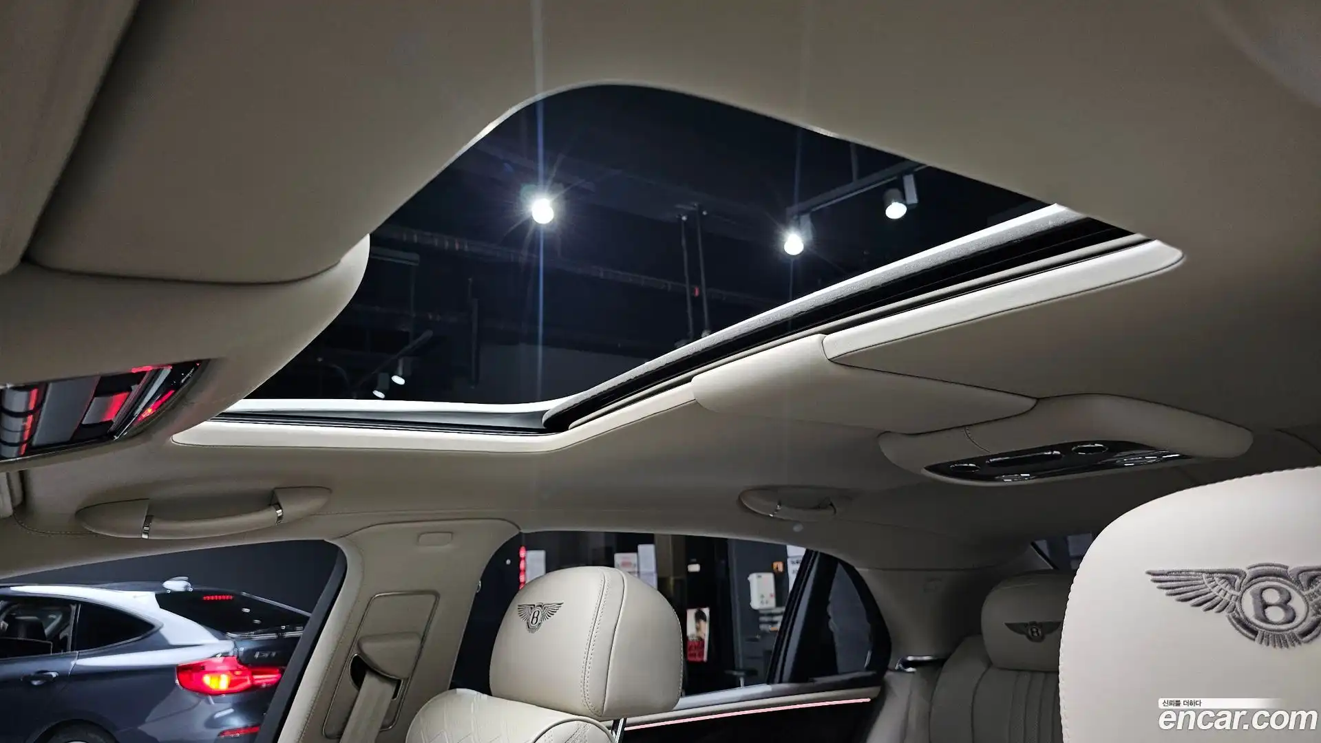 Flying Spur Bentley 2018.6-OPTION-024