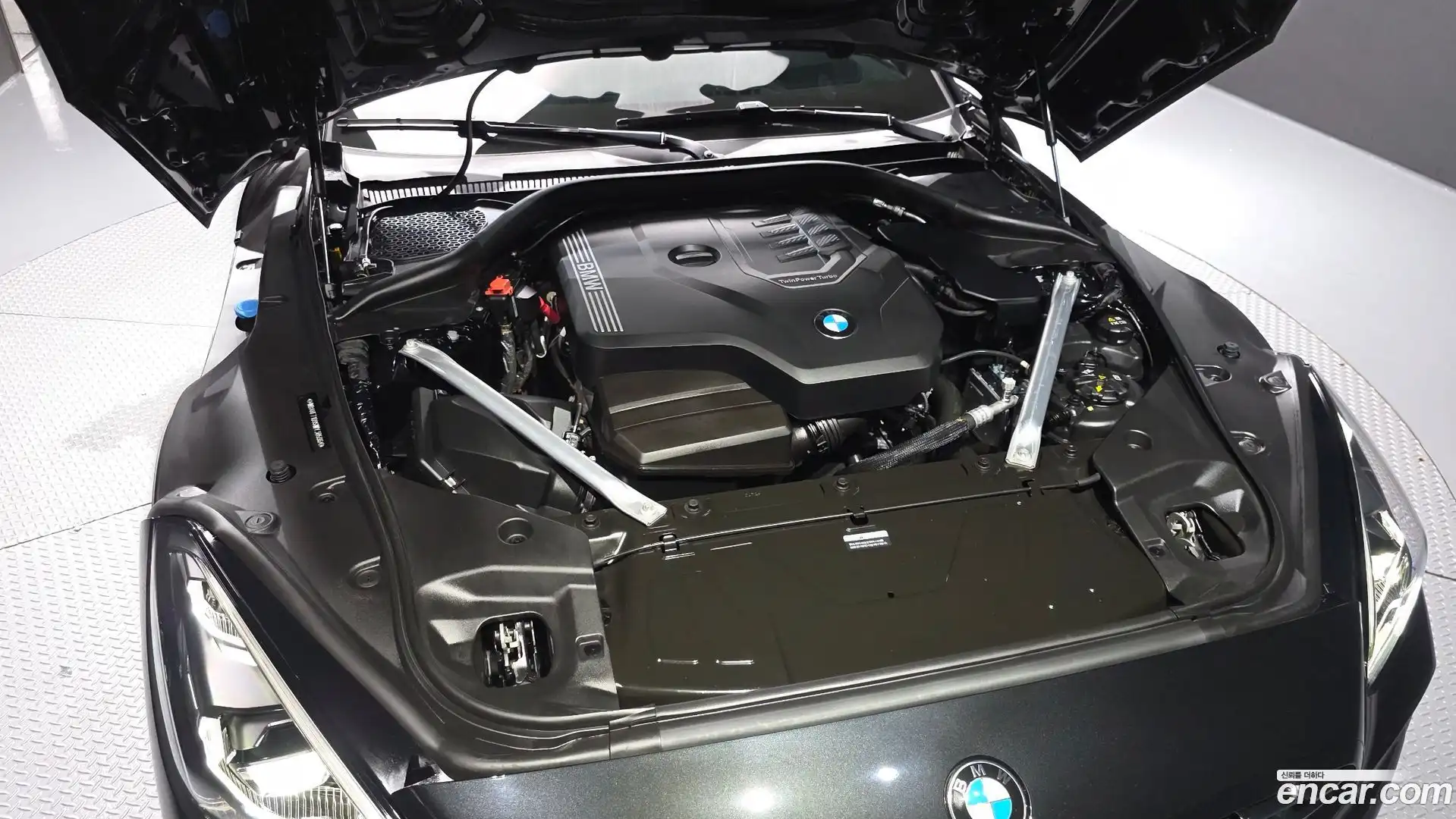 Z4 BMW 2024.5-OUTER-006