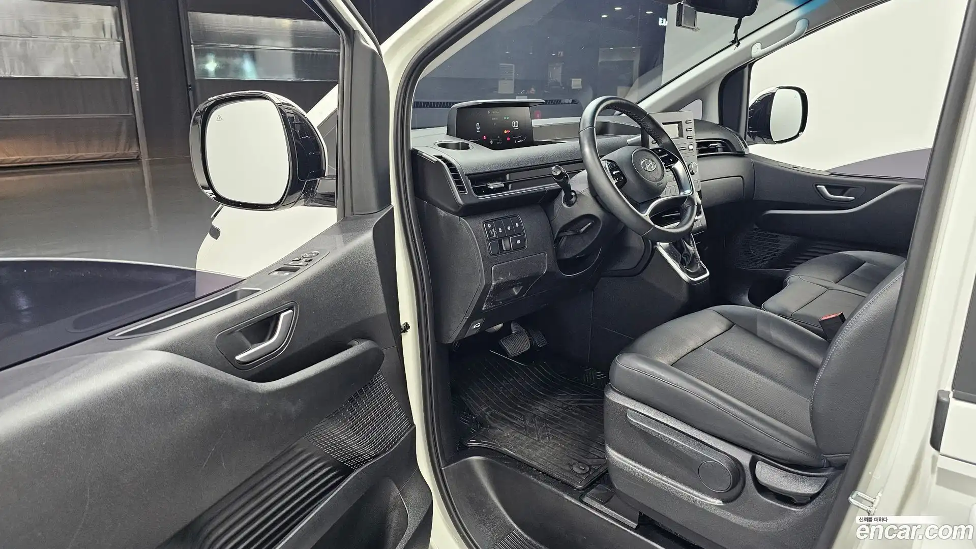 Staria Hyundai 2021.8-INNER-010