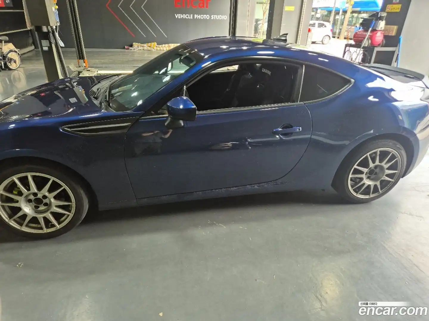 86 Toyota 2012.10-OUTER-005