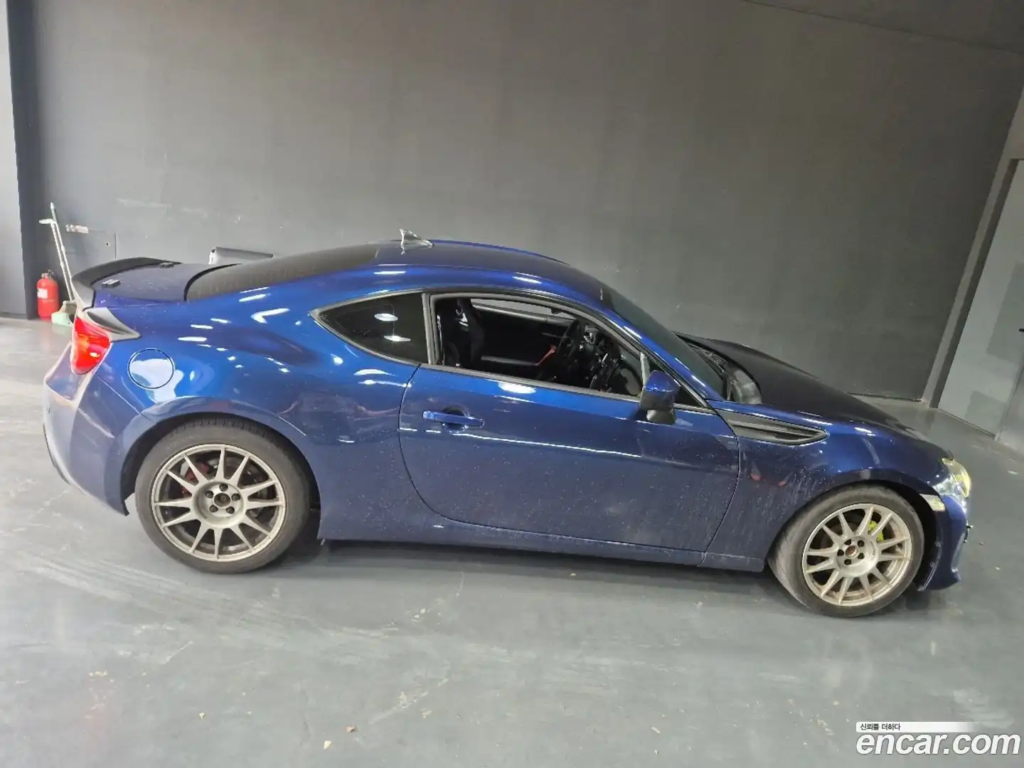 86 Toyota 2012.10-INNER-008