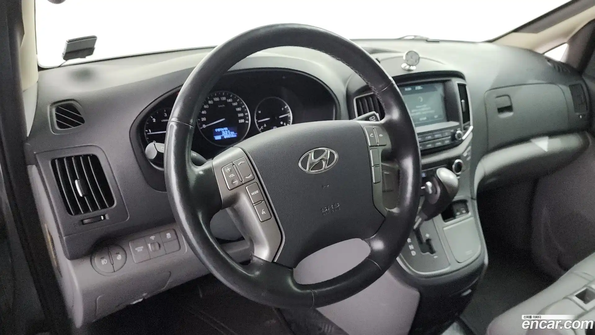Starex Hyundai 2020.5-OPTION-016