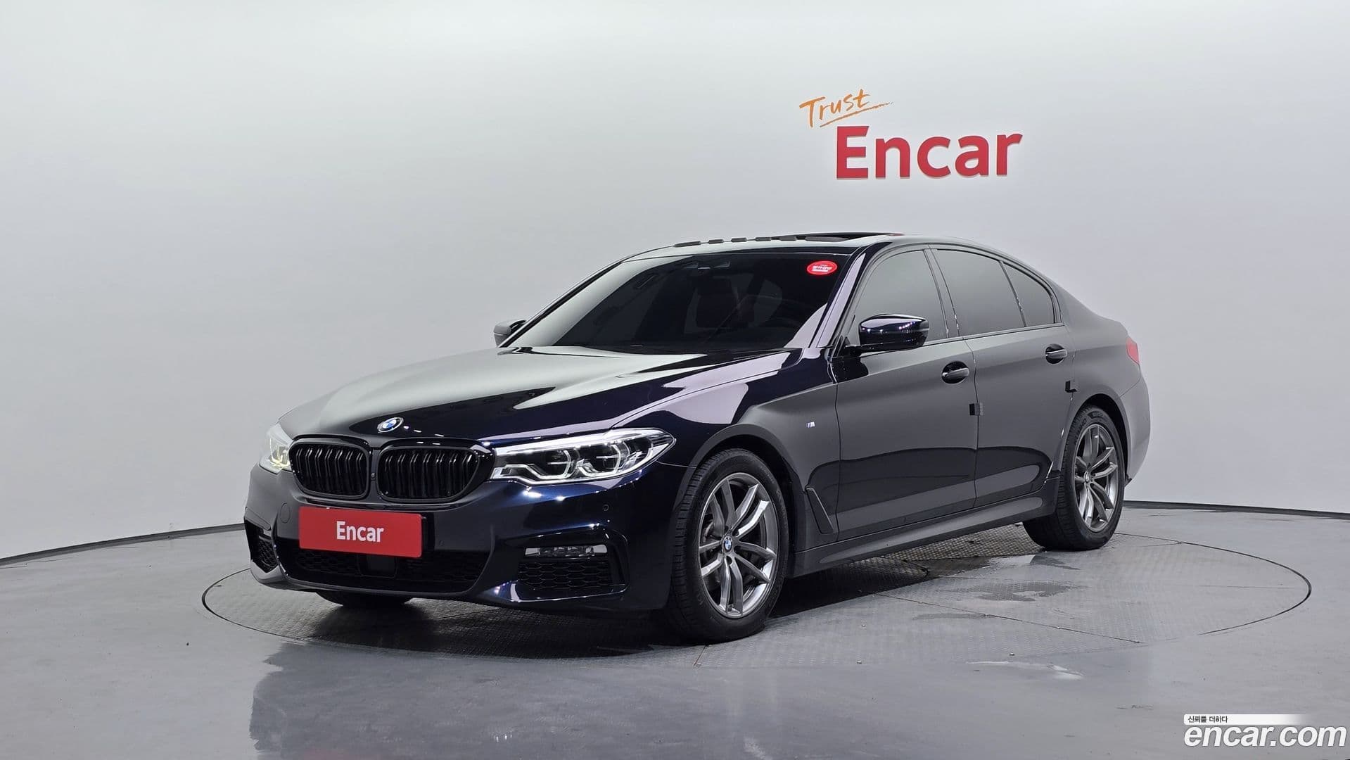 Main__Slider__Photo:5-Series BMW 2018.7-0