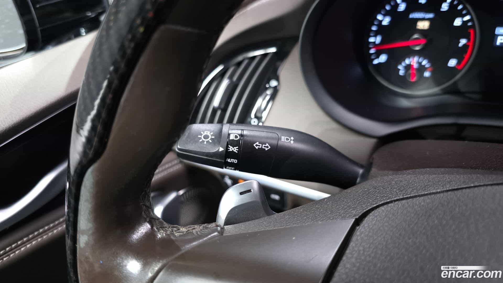 Stinger Kia 2017.7-OPTION-040