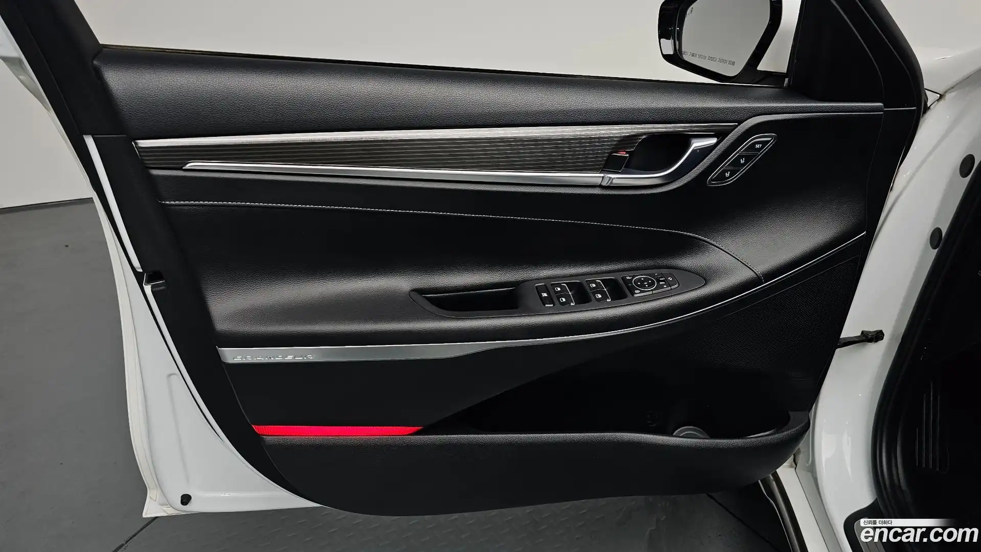 Grandeur Hyundai 2017.6-INNER-034