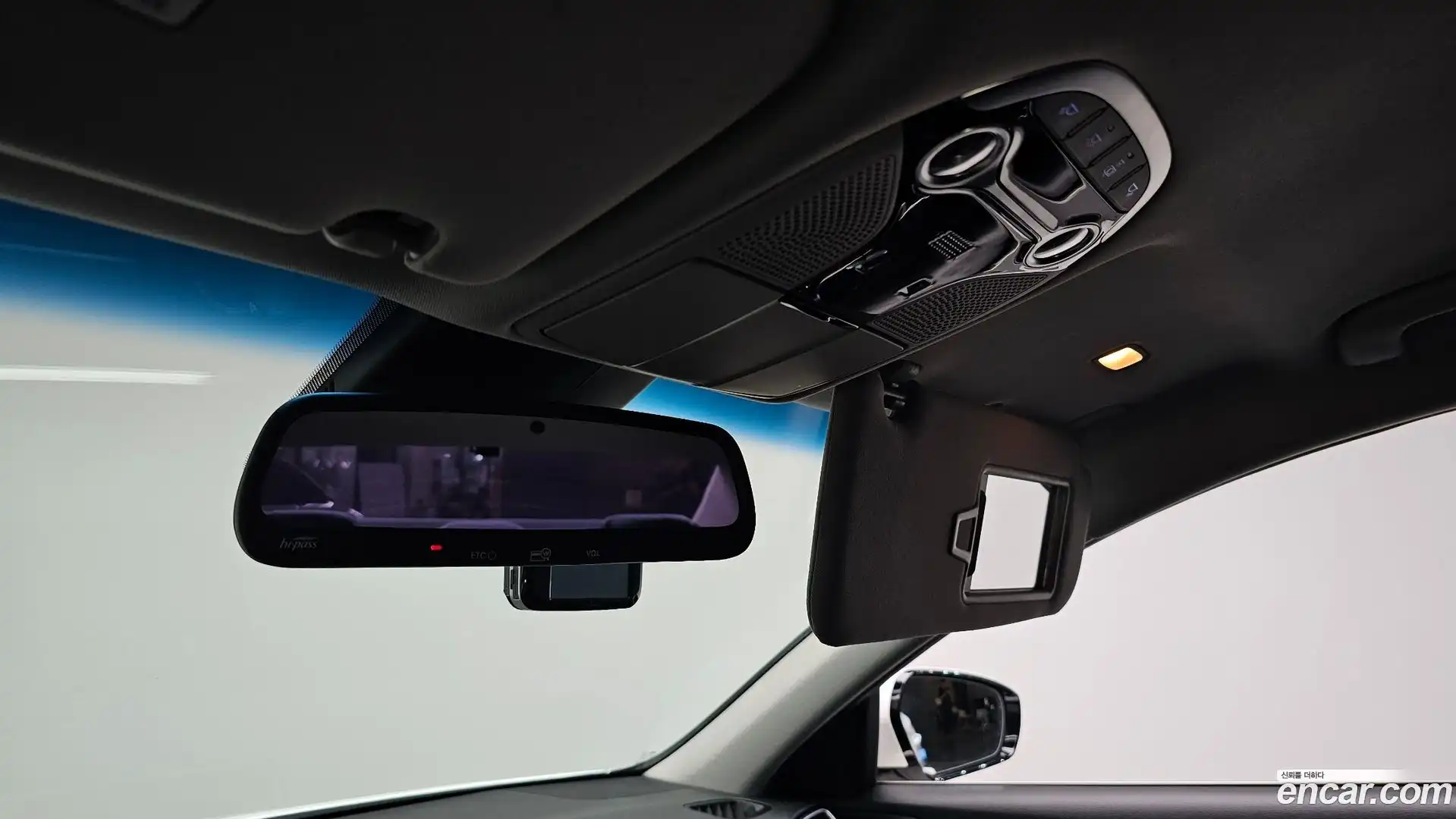 Grandeur Hyundai 2017.6-OPTION-045