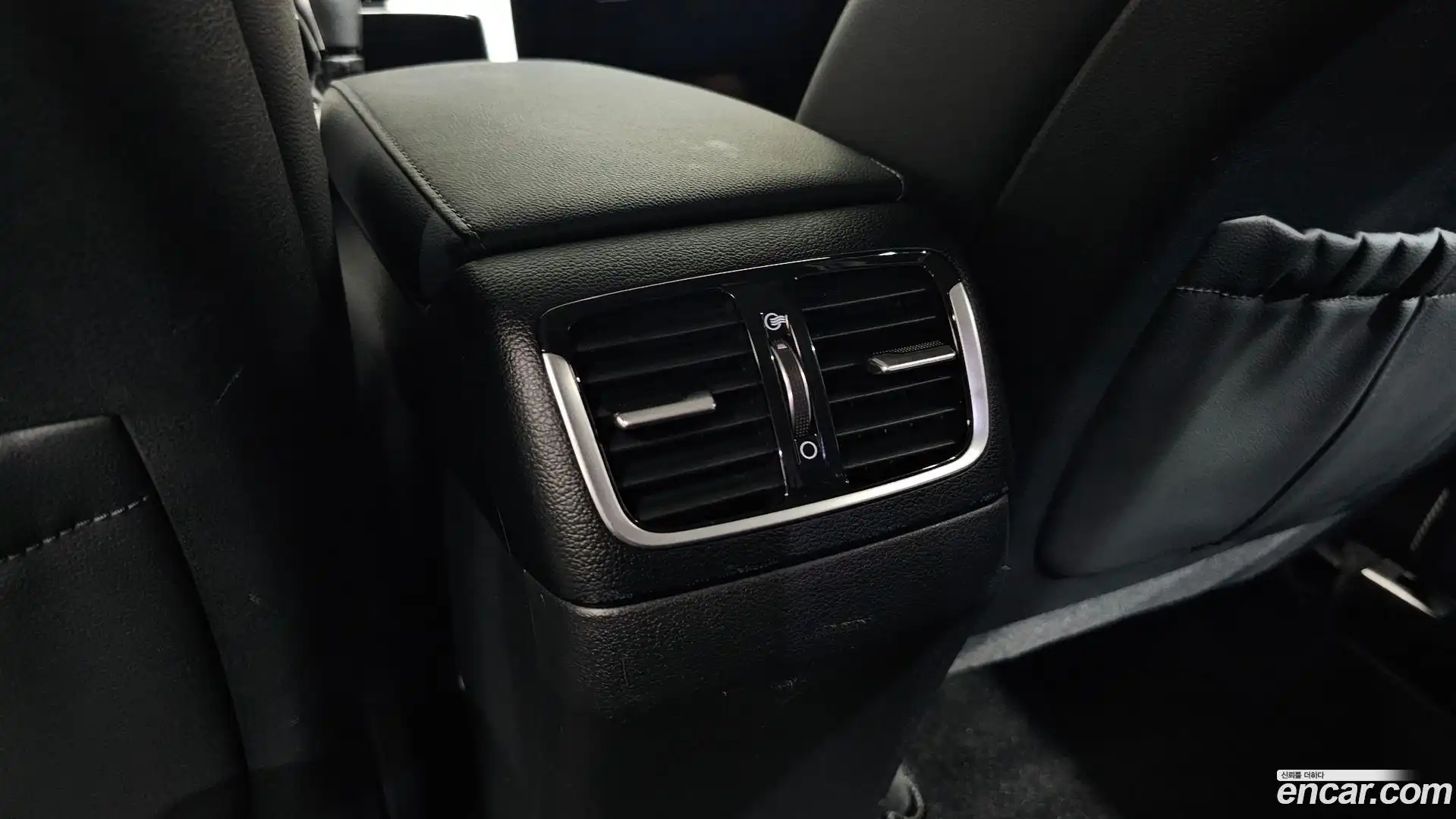 Grandeur Hyundai 2017.6-OPTION-046