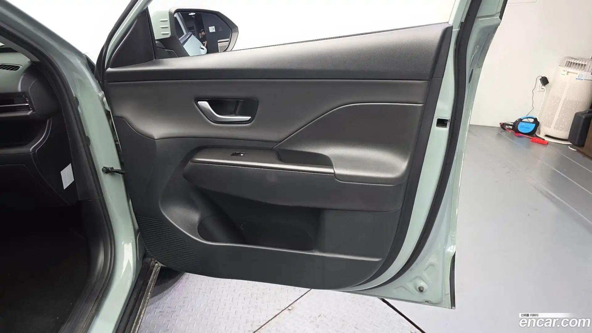 Kona Hyundai 2023.6-INNER-034