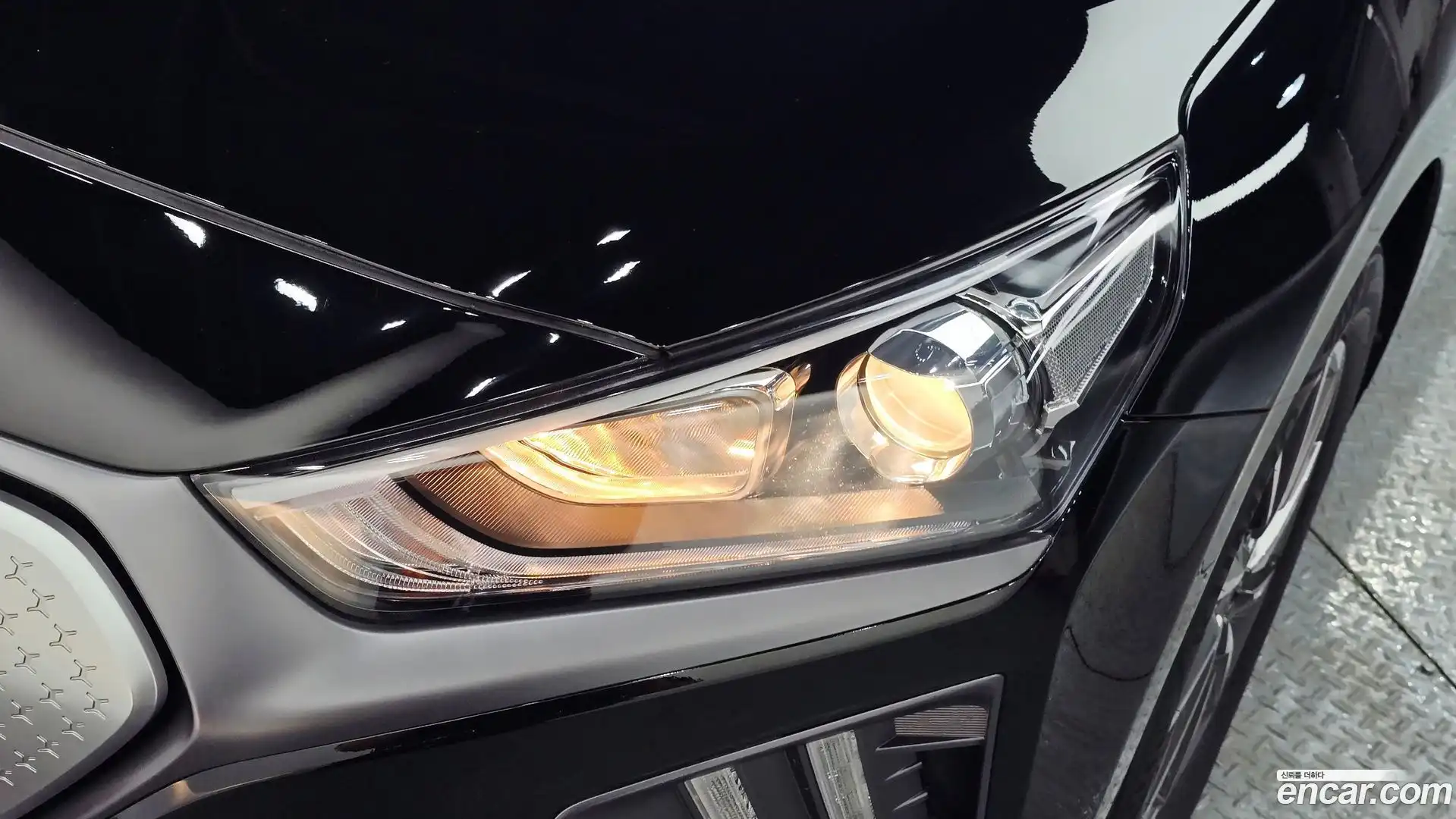 Ioniq Hyundai 2020.4-OUTER-032