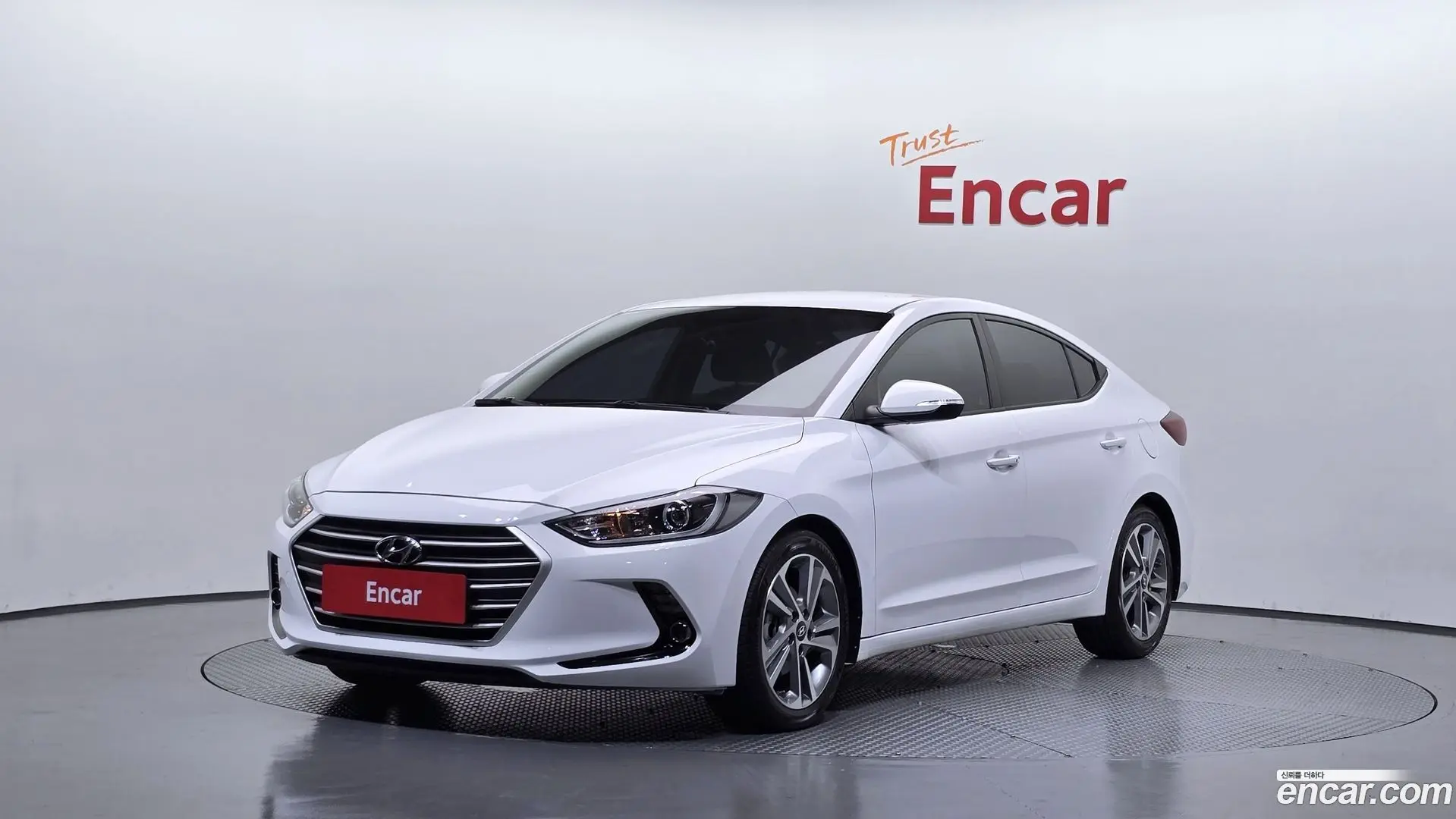Main__Slider__Photo:AVANTE Hyundai 2018.1-0