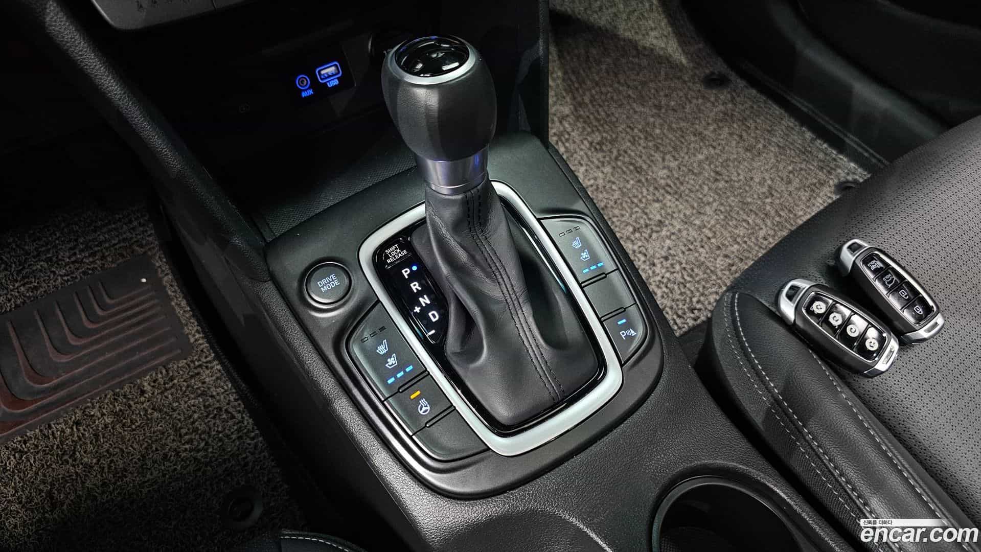 Kona Hyundai 2019.2-INNER-009