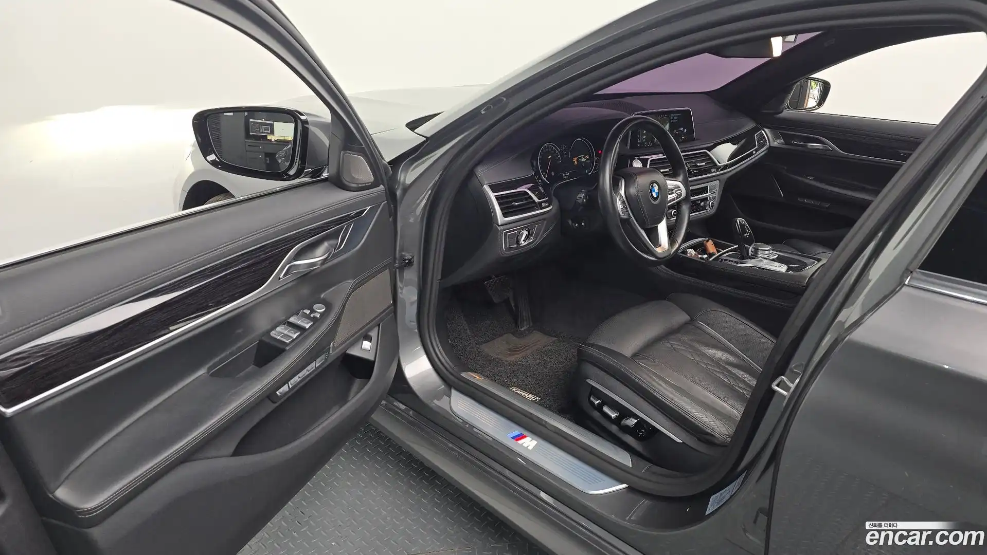 7-Series BMW 2017.3-INNER-010