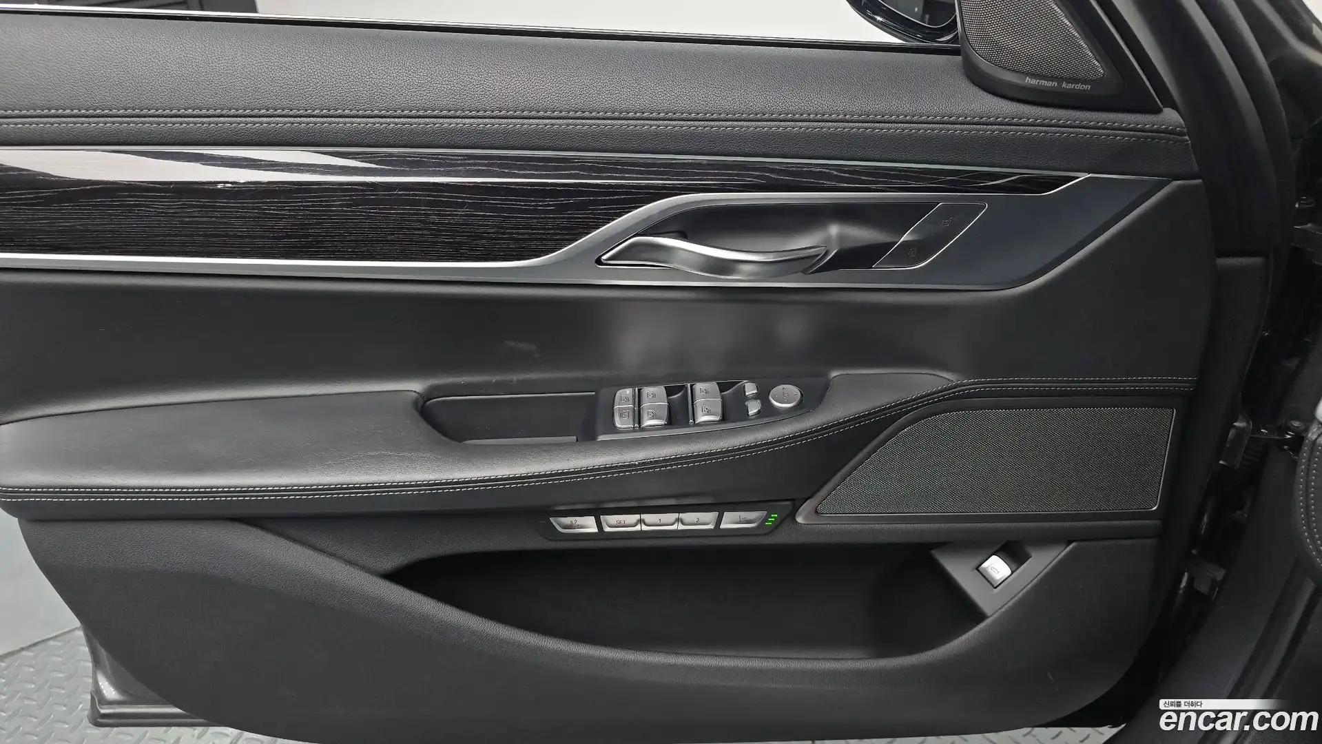 7-Series BMW 2017.3-INNER-034