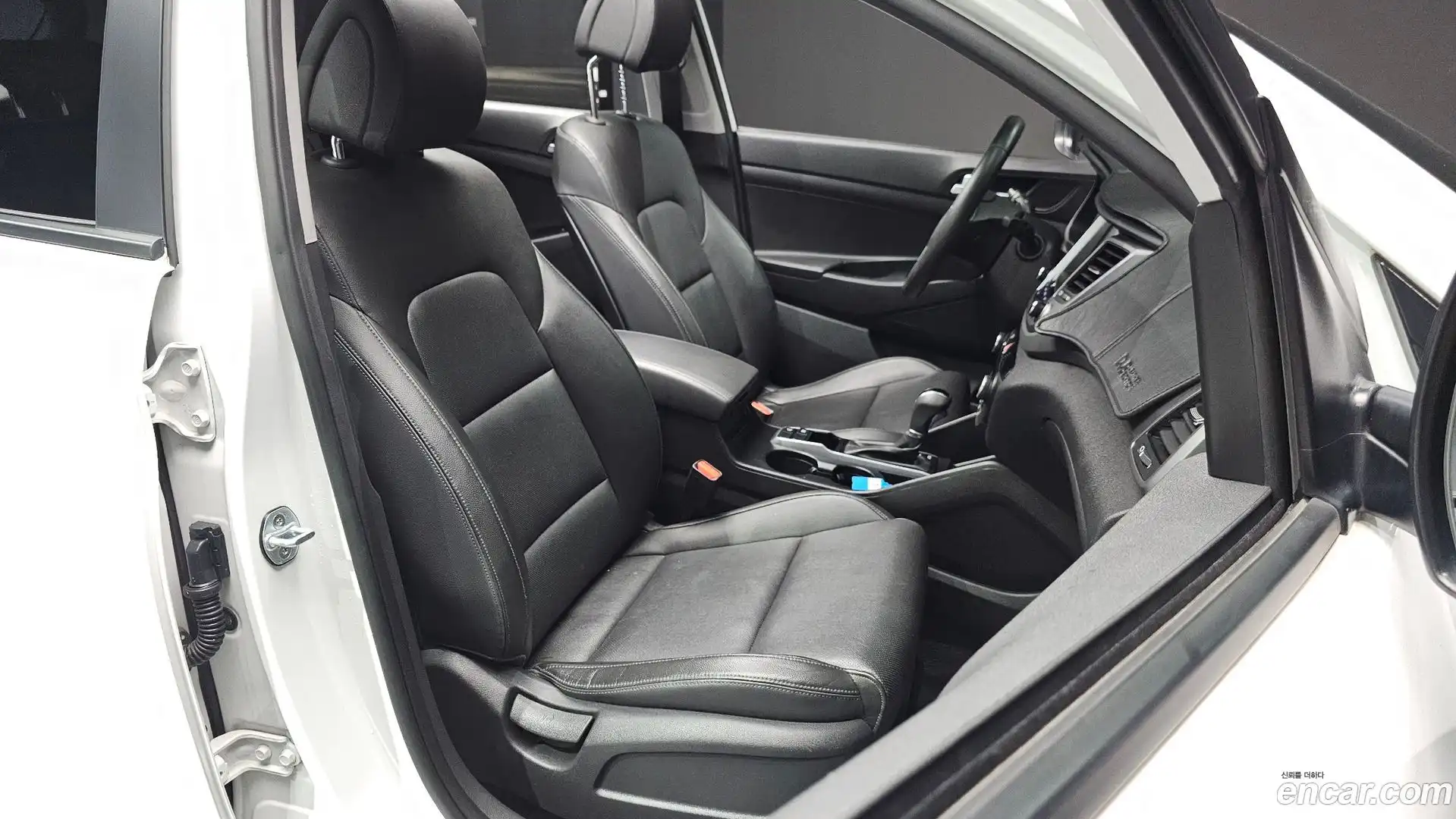 Tucson Hyundai 2017.10-OPTION-016
