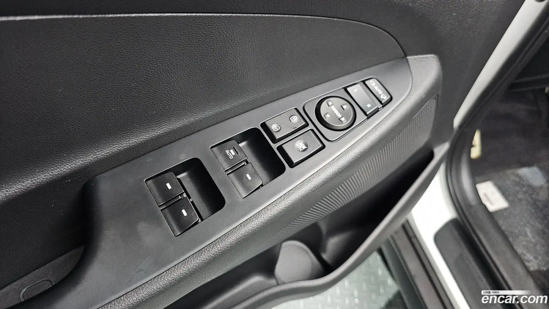 Tucson Hyundai 2017.10-OPTION-023