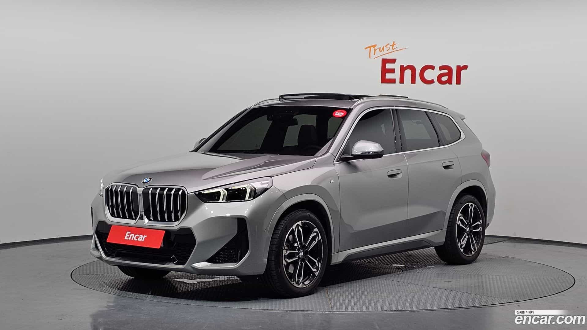 X1 BMW 2023.10-OUTER-001