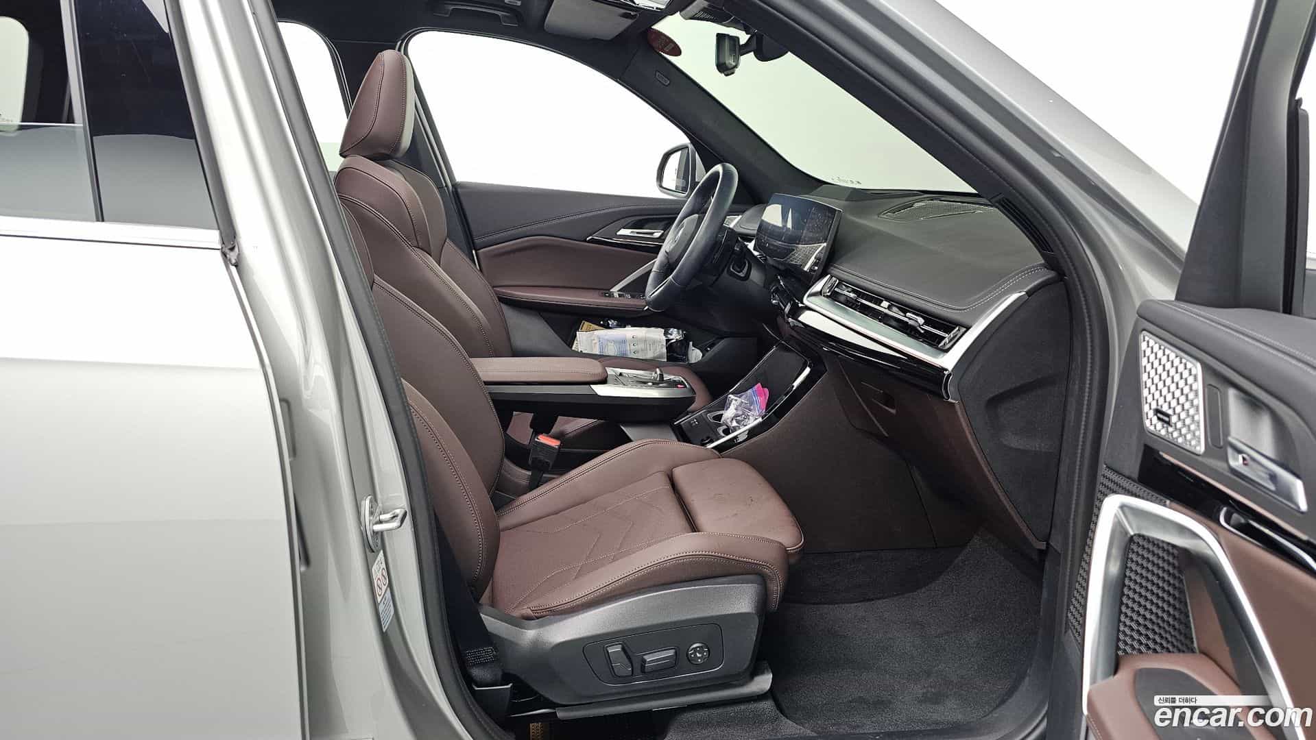 X1 BMW 2023.10-INNER-036