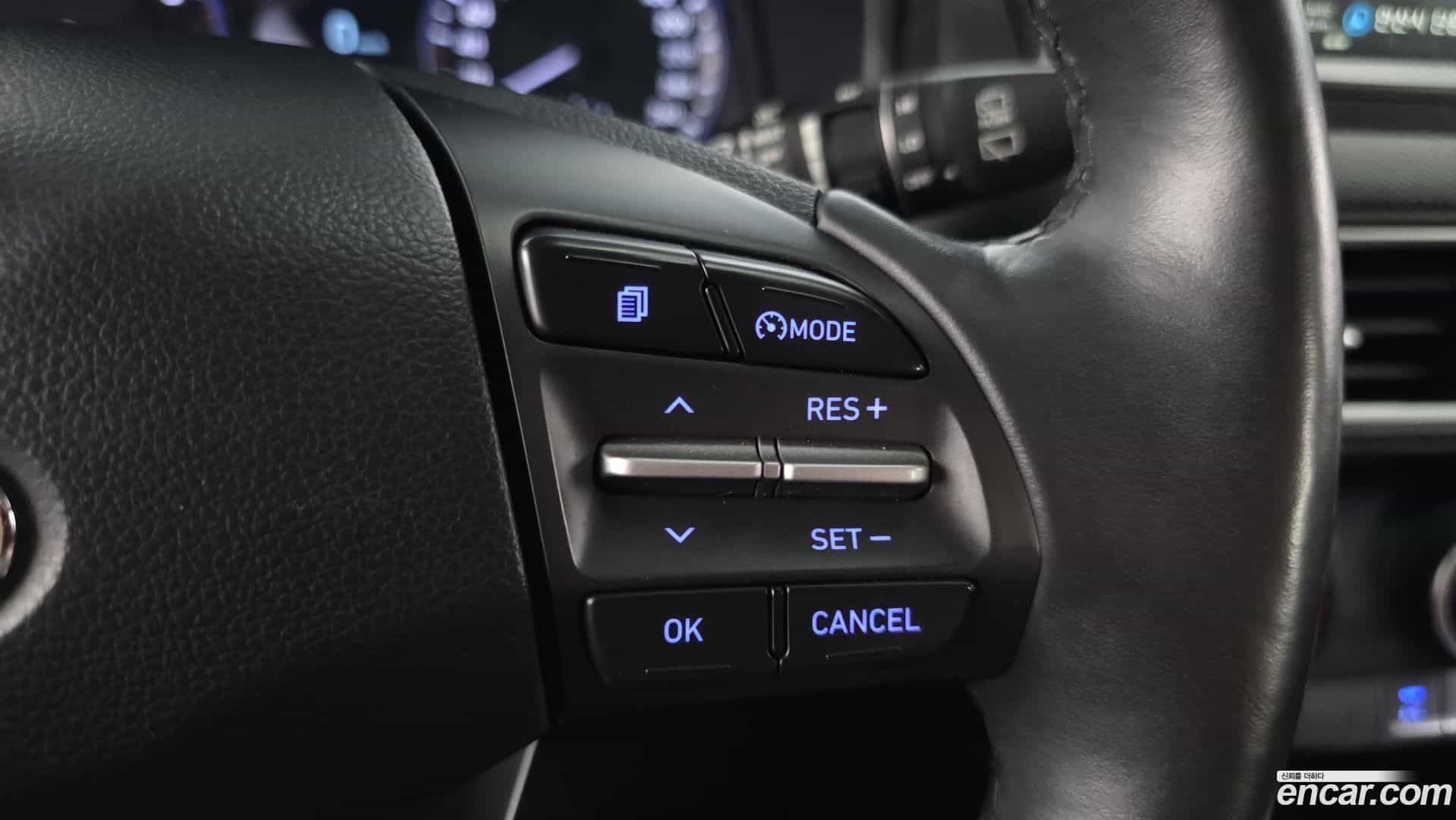 Kona Hyundai 2017.9-OPTION-024