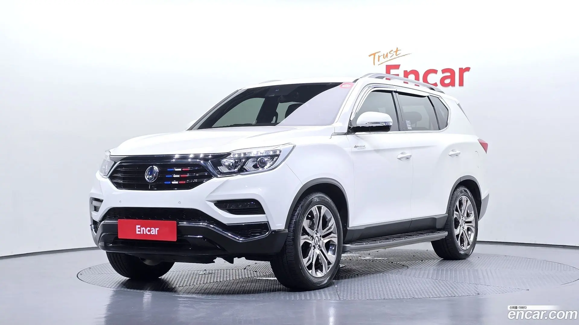 Main__Slider__Photo:Rexton KG Mobility 2017.10-0