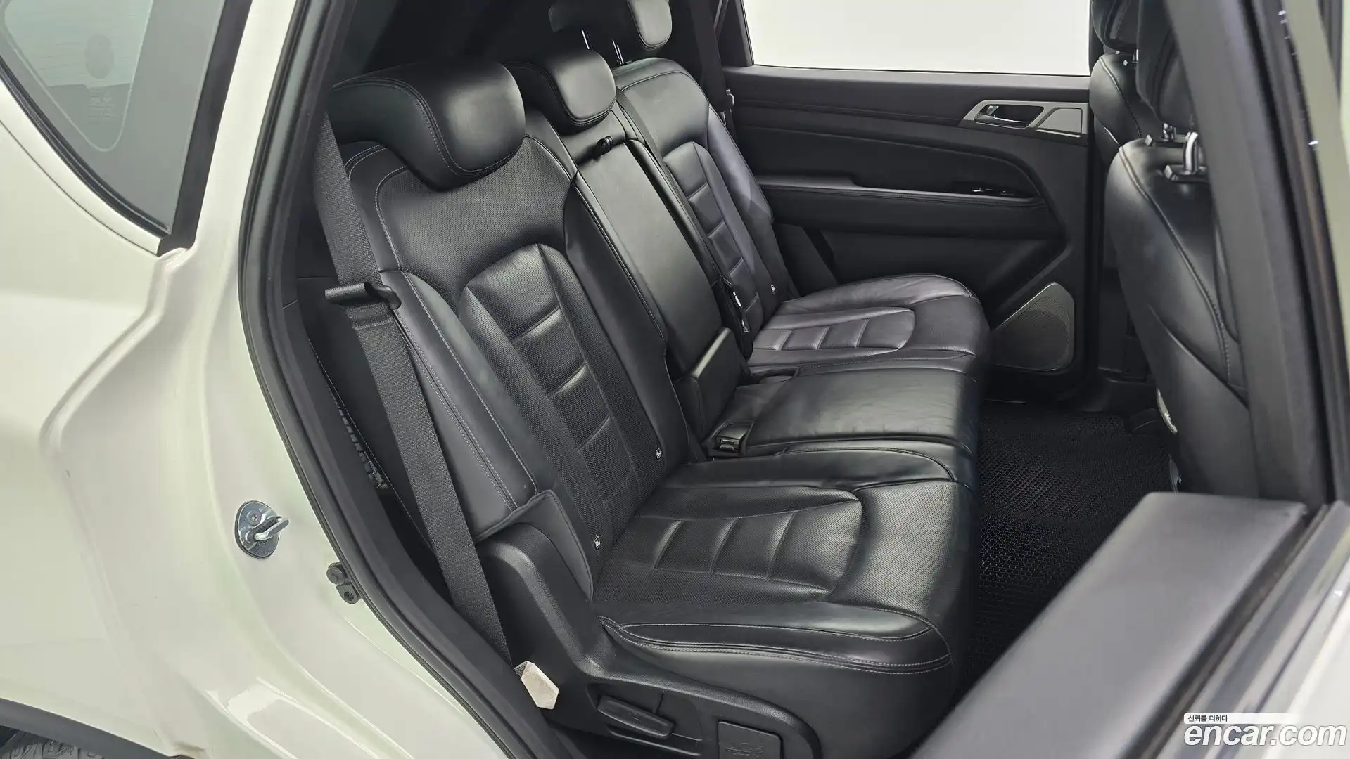Rexton KG Mobility 2017.10-OPTION-015