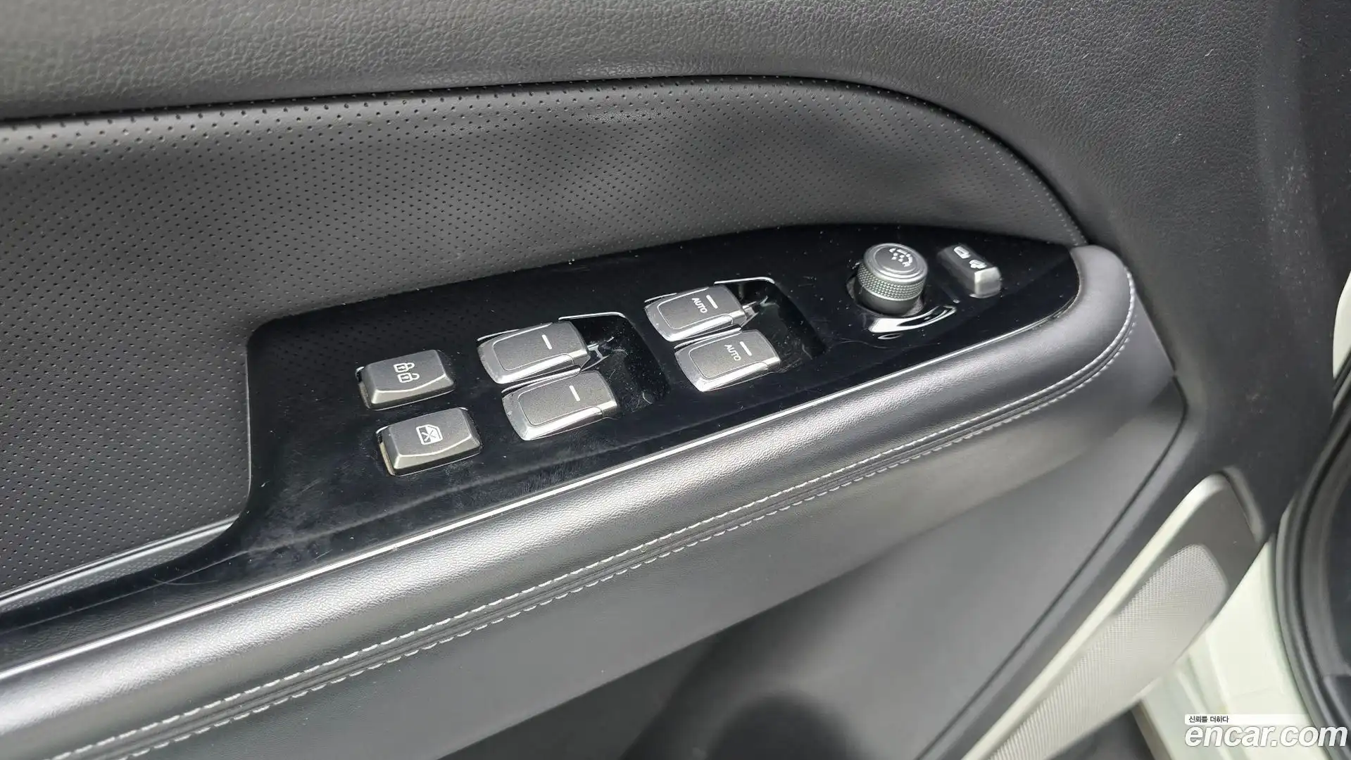 Rexton KG Mobility 2017.10-OPTION-042