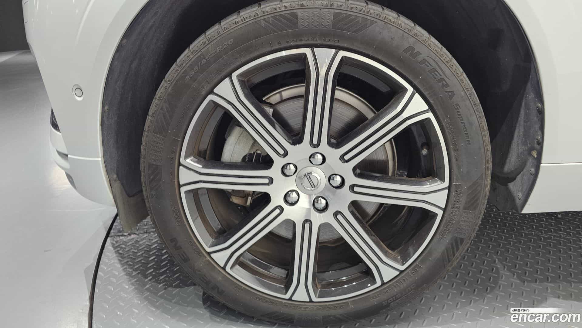 XC60 Volvo 2019.7-OUTER-005