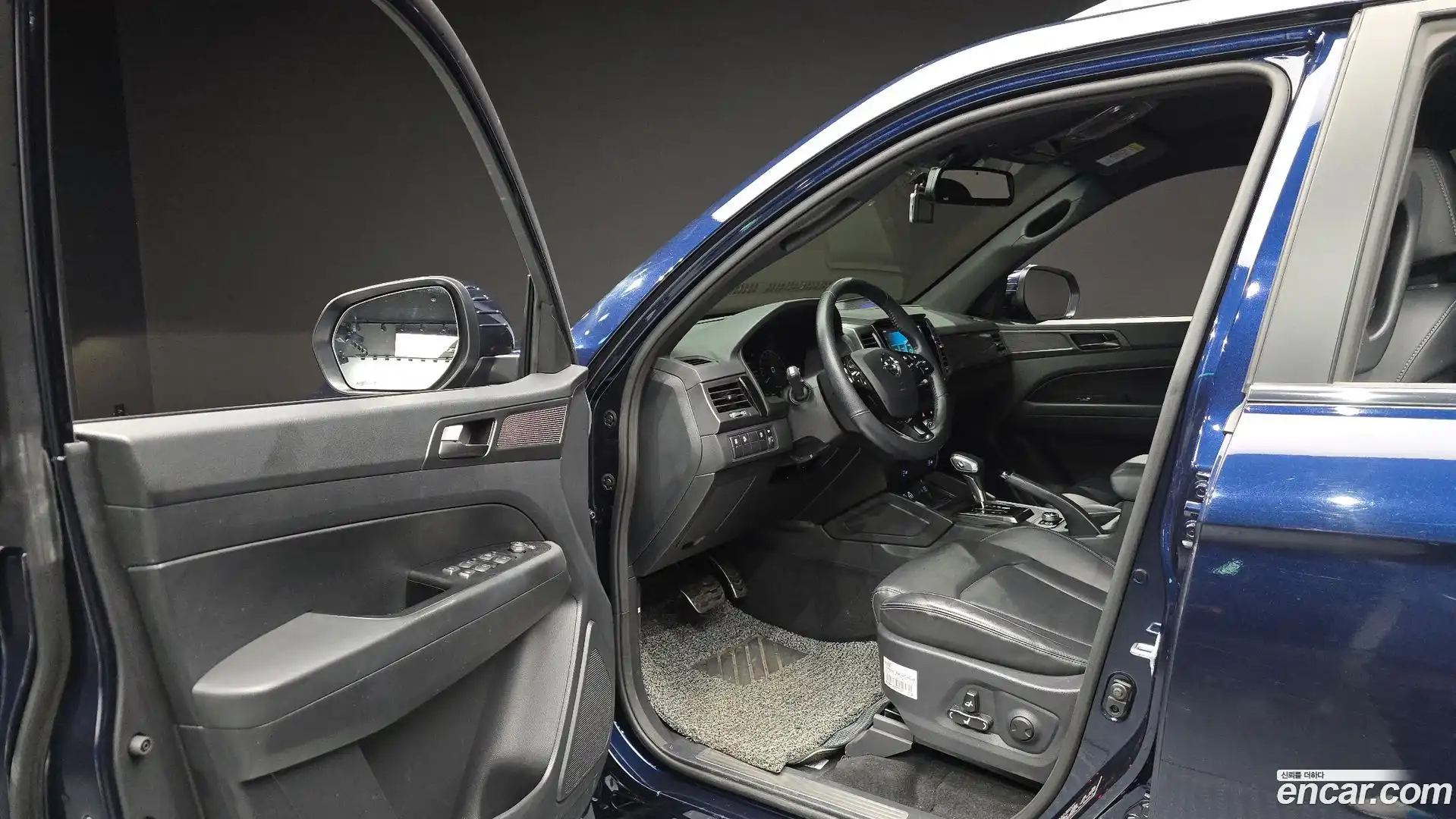 Rexton KG Mobility 2022.1-INNER-010