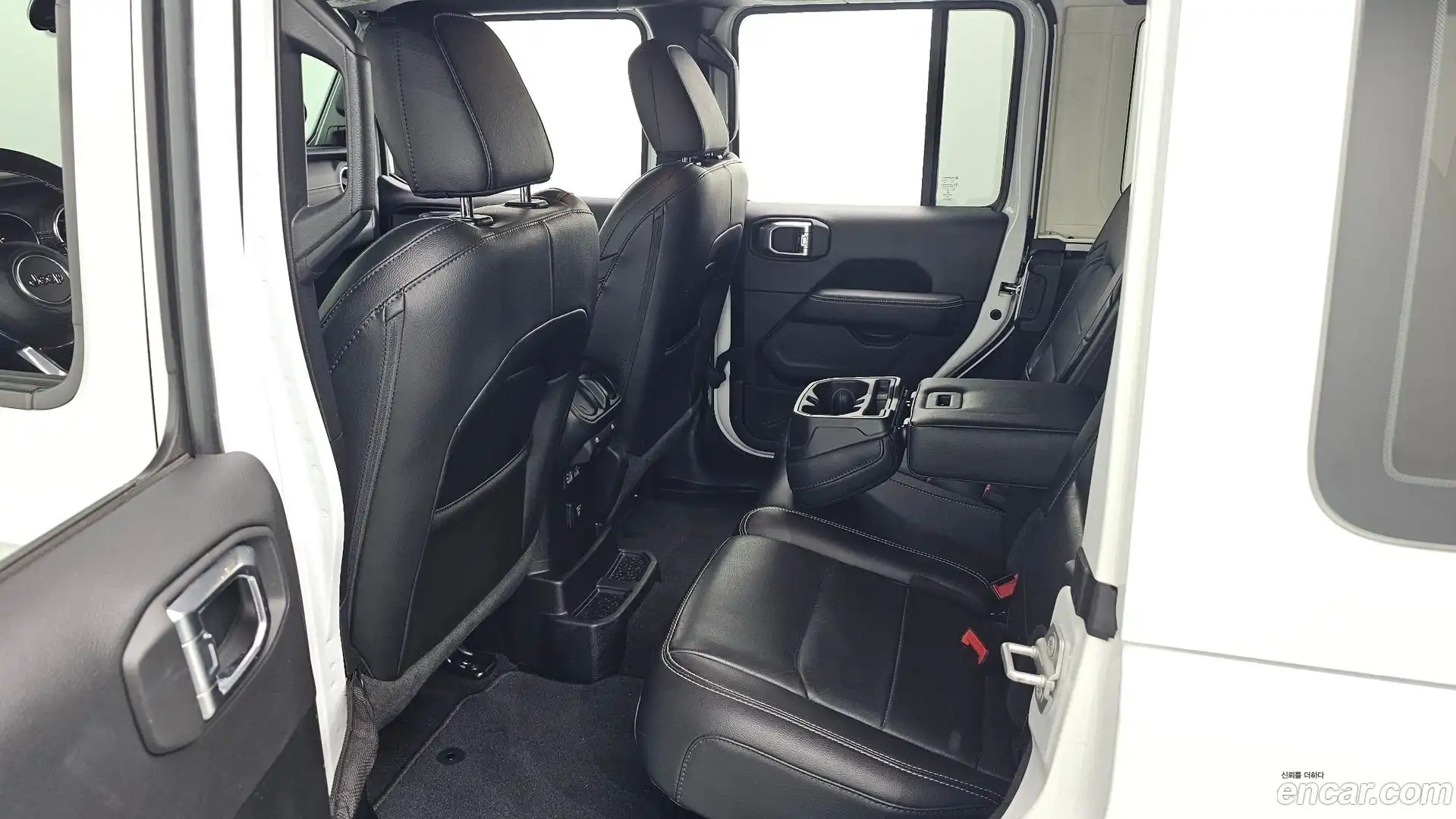 Wrangler Jeep 2021.2-OPTION-016