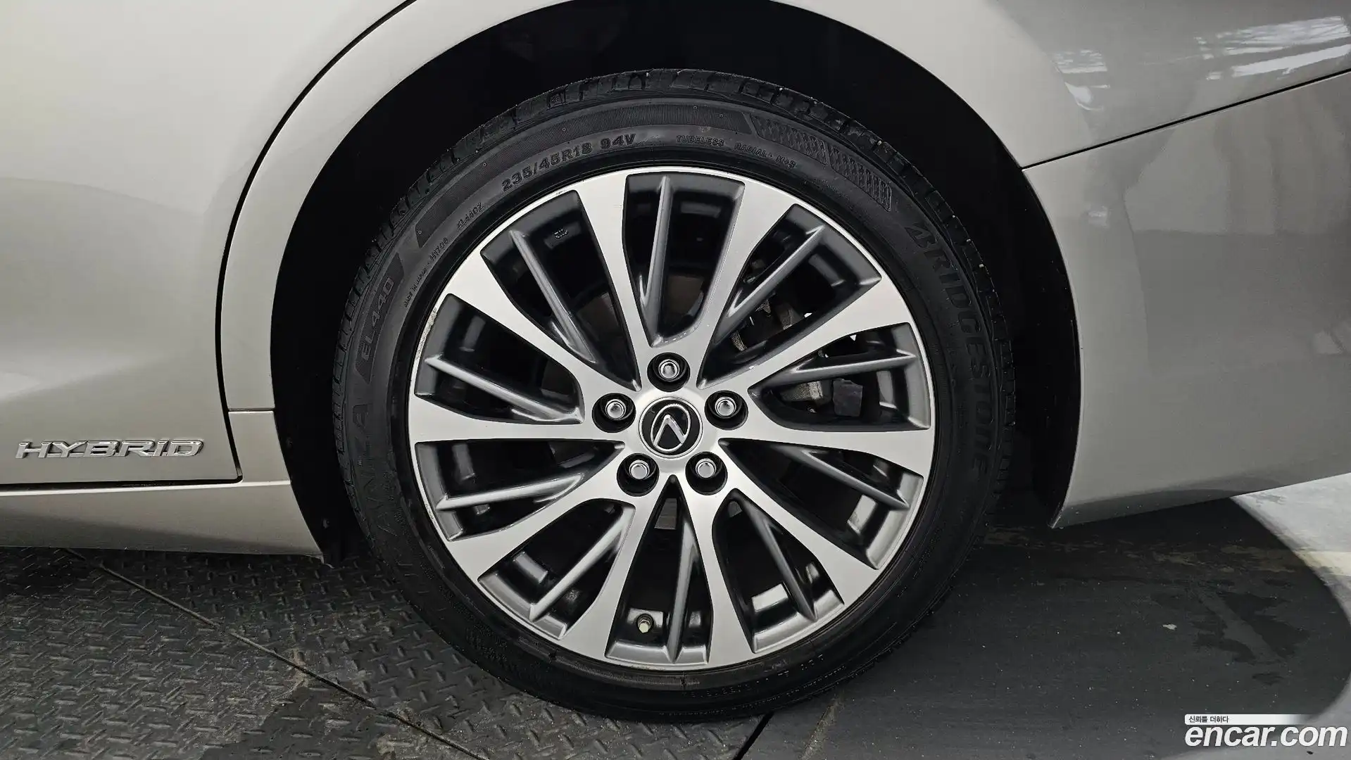ES Lexus 2018.10-OUTER-031