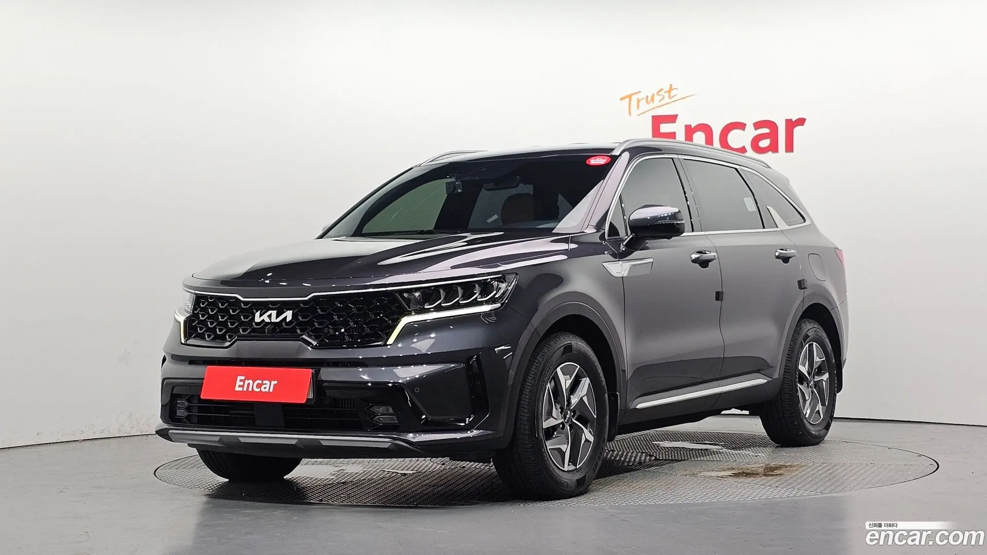 Main__Slider__Photo:Sorento Kia 2023.3-0