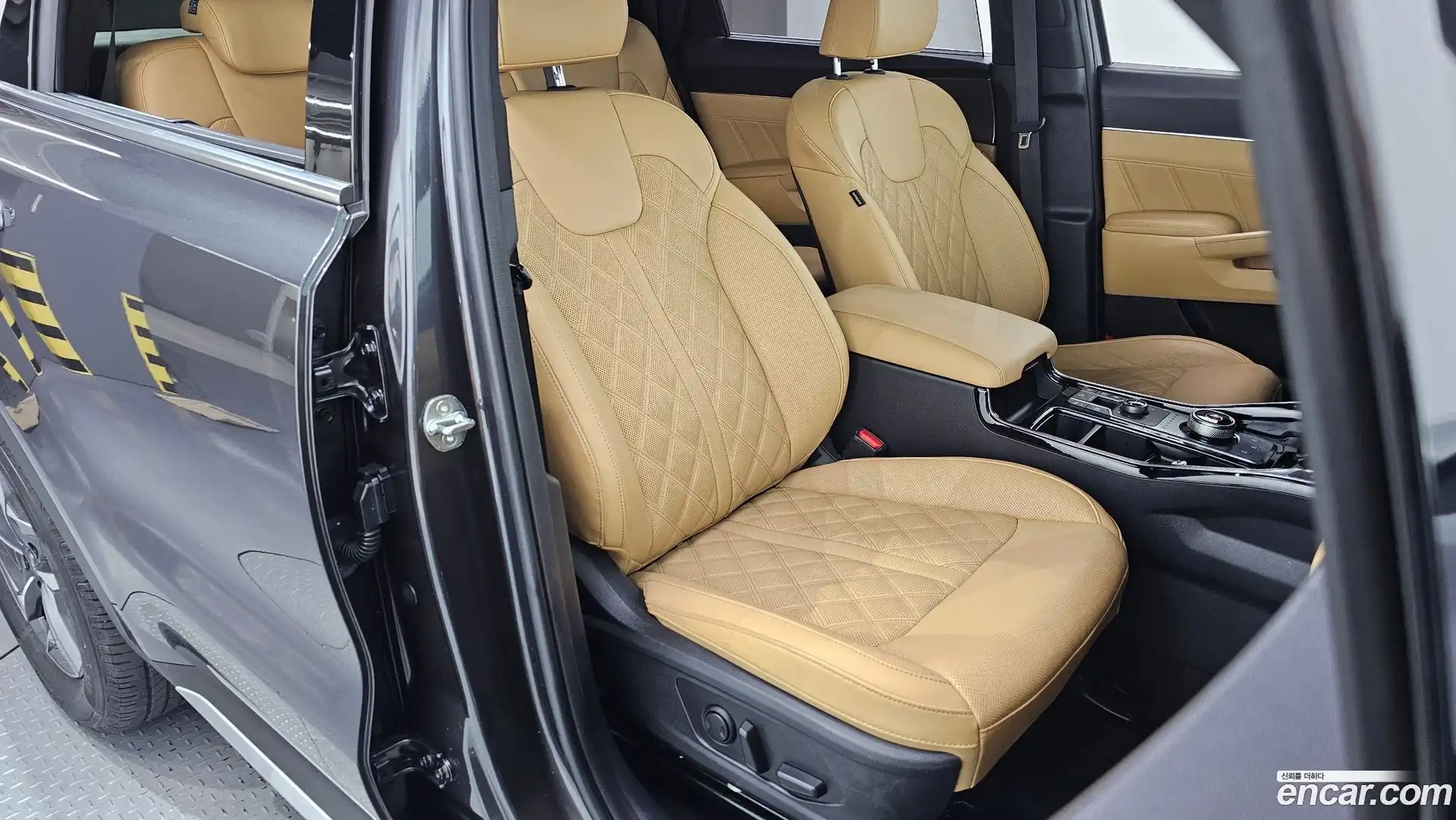 Sorento Kia 2023.3-OPTION-015