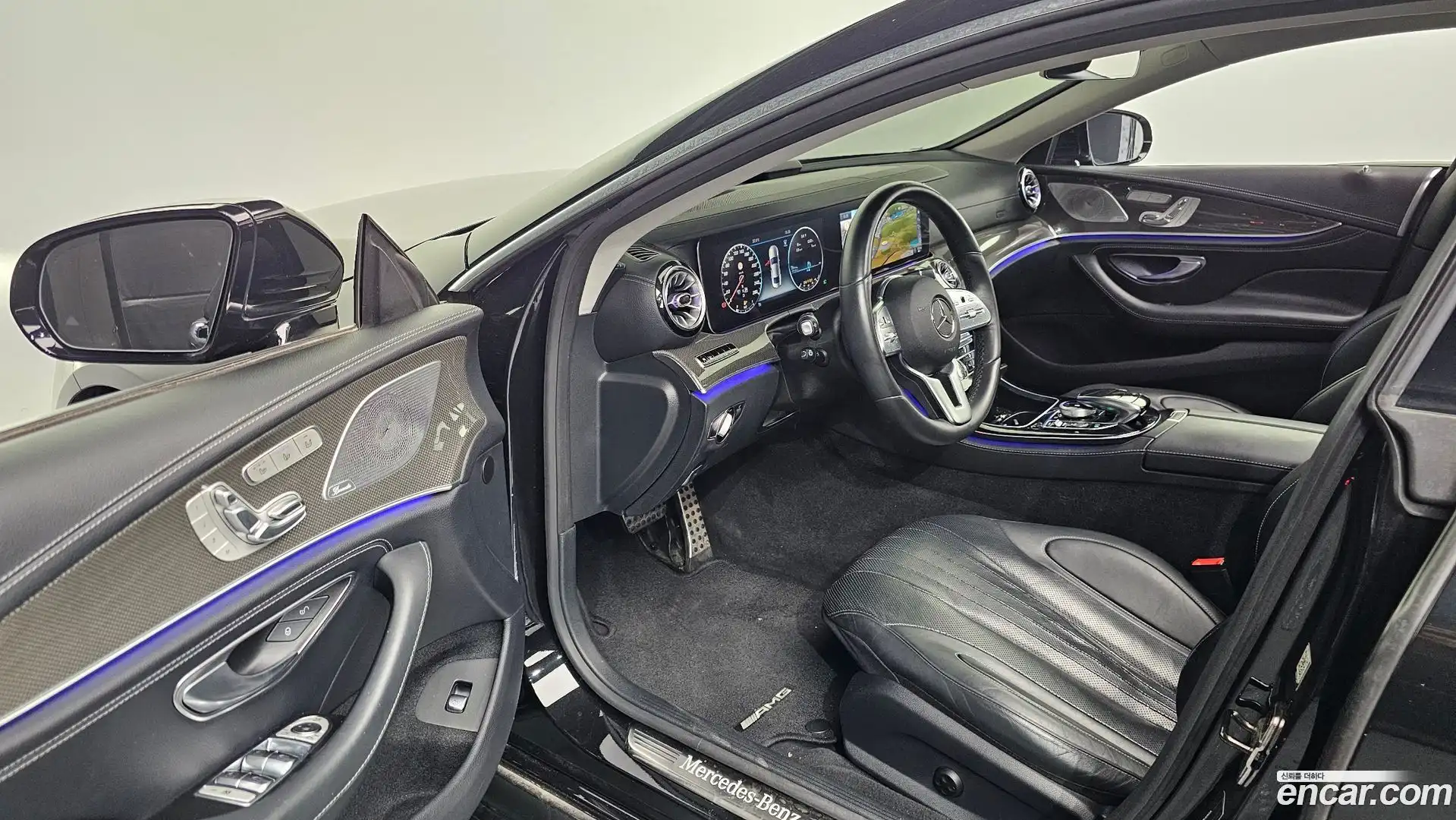 CLS-Class Mercedes-Benz 2019.11-INNER-010