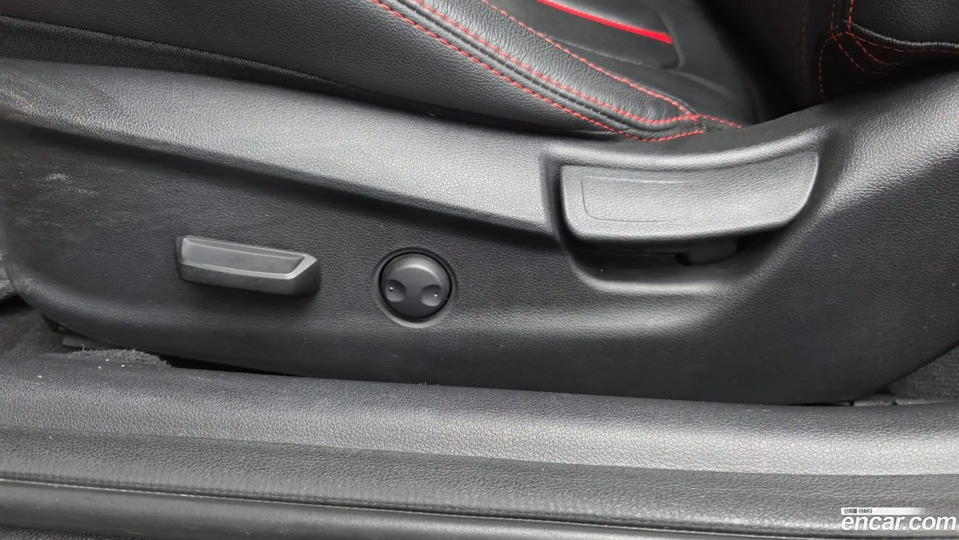 Veloster Hyundai 2018.11-OPTION-046