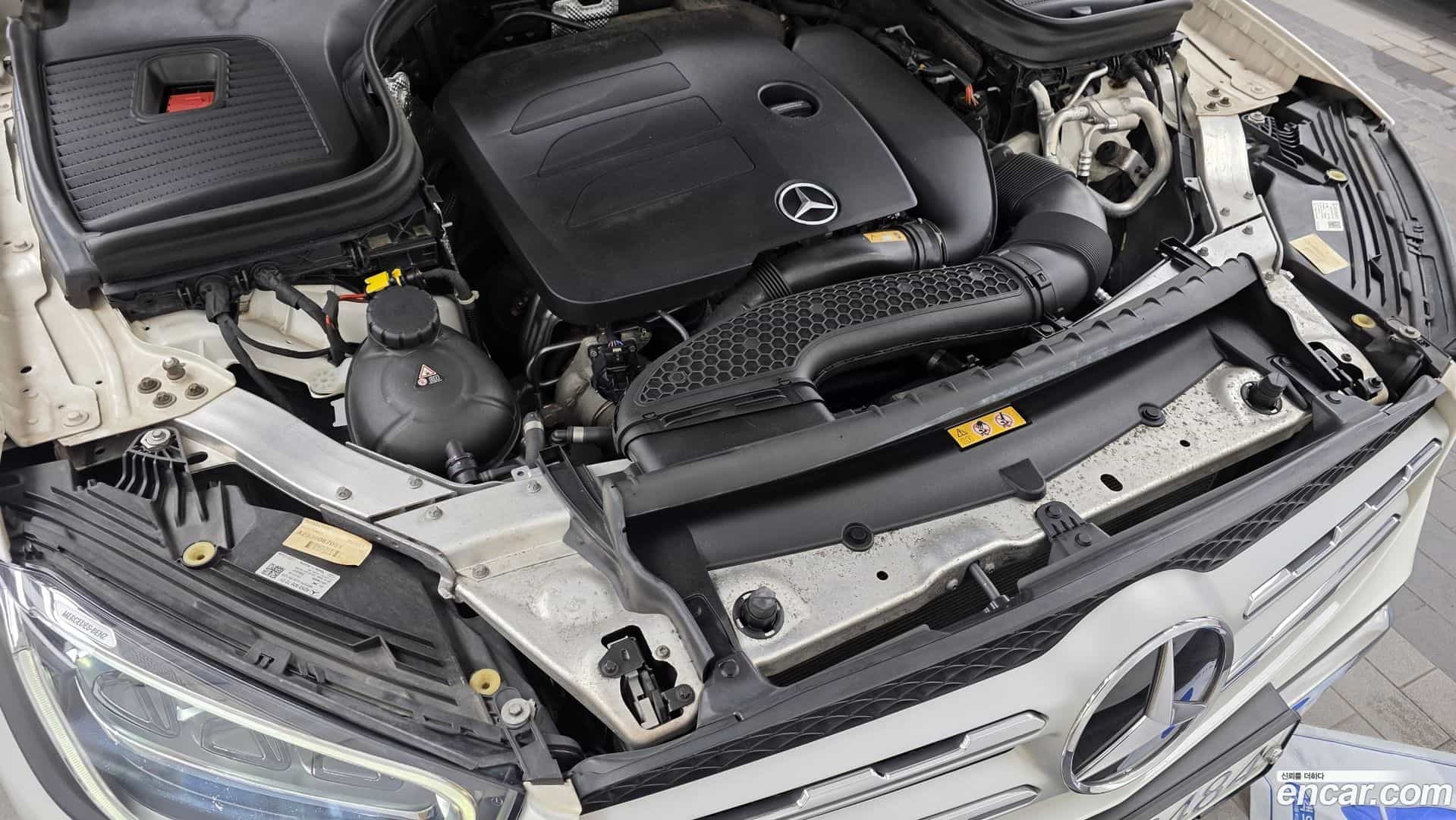 GLC-Class Mercedes-Benz 2020.2-OUTER-006